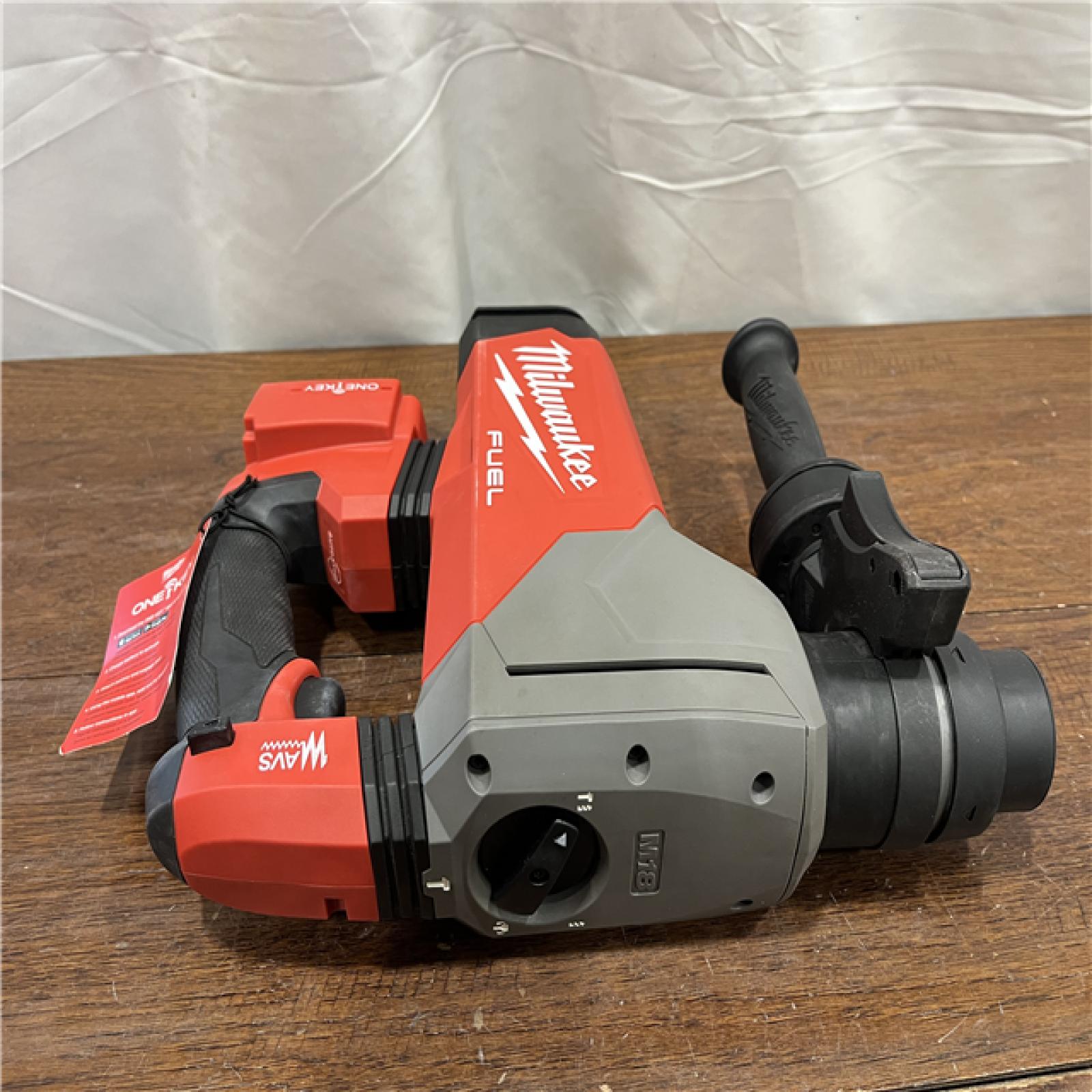 AS-ISMilwaukee 2915-20 M18 FUEL 18-Volt Lithium-Ion Brushless Cordless SDS-Plus 1-1/8 in. Rotary Hammer Drill (Tool-Only)