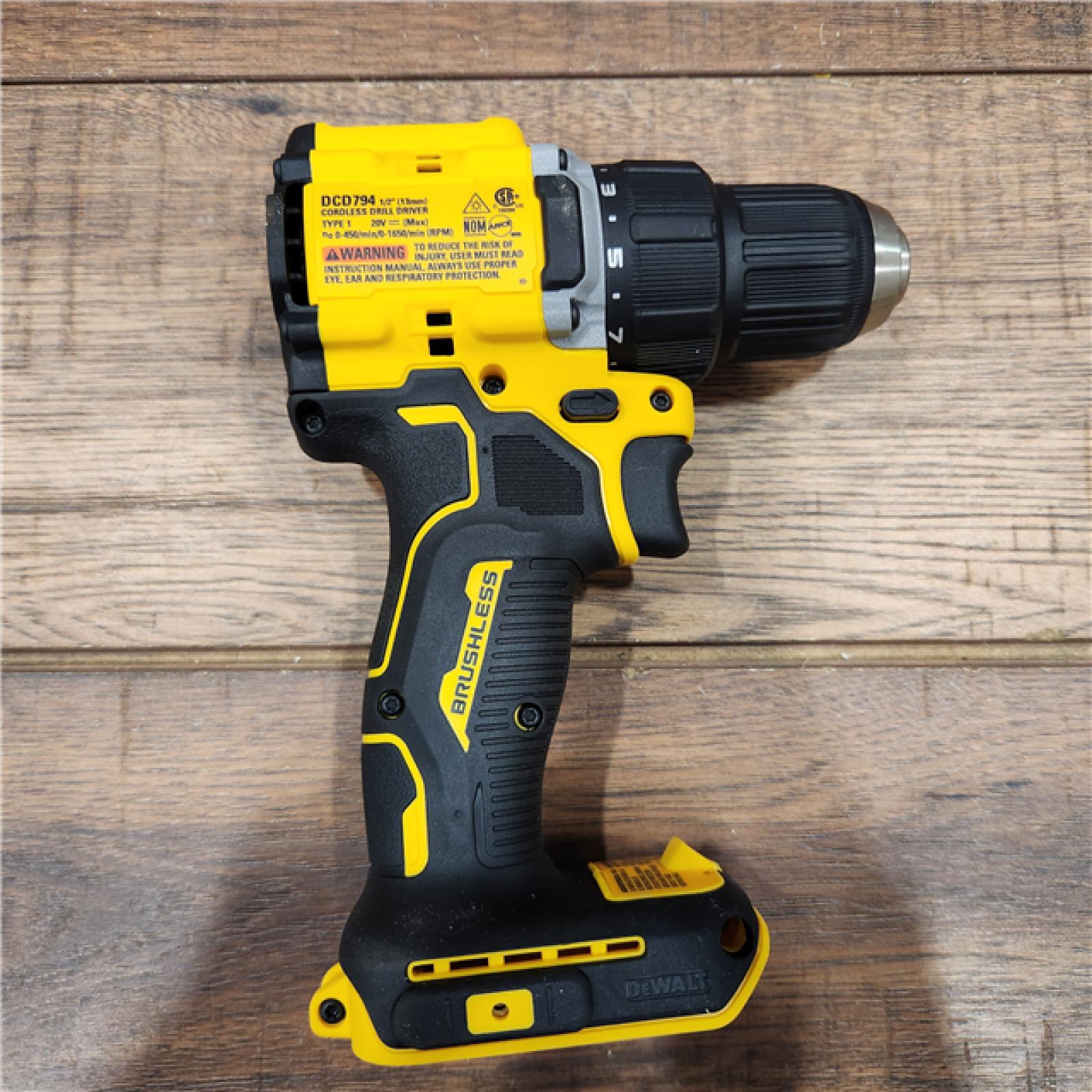 AS-IS DeWalt ATOMIC COMPACT SERIESâ„¢ 20V MAX* Brushless Cordless 1/2 in. Drill/Driver