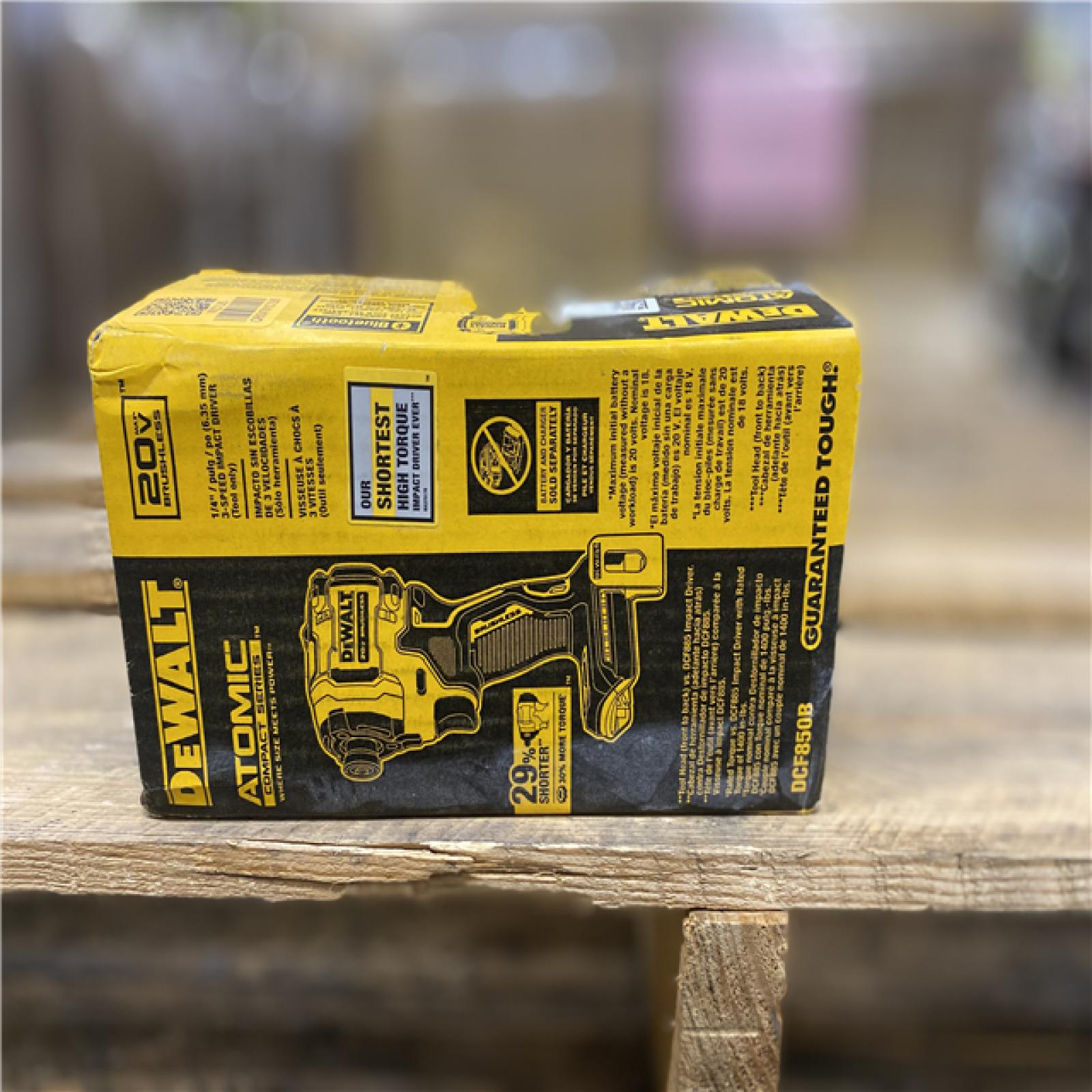 NEW! - DEWALT ATOMIC 20V MAX Cordless Brushless Compact 1/4 in. Impact Driver (Tool Only)