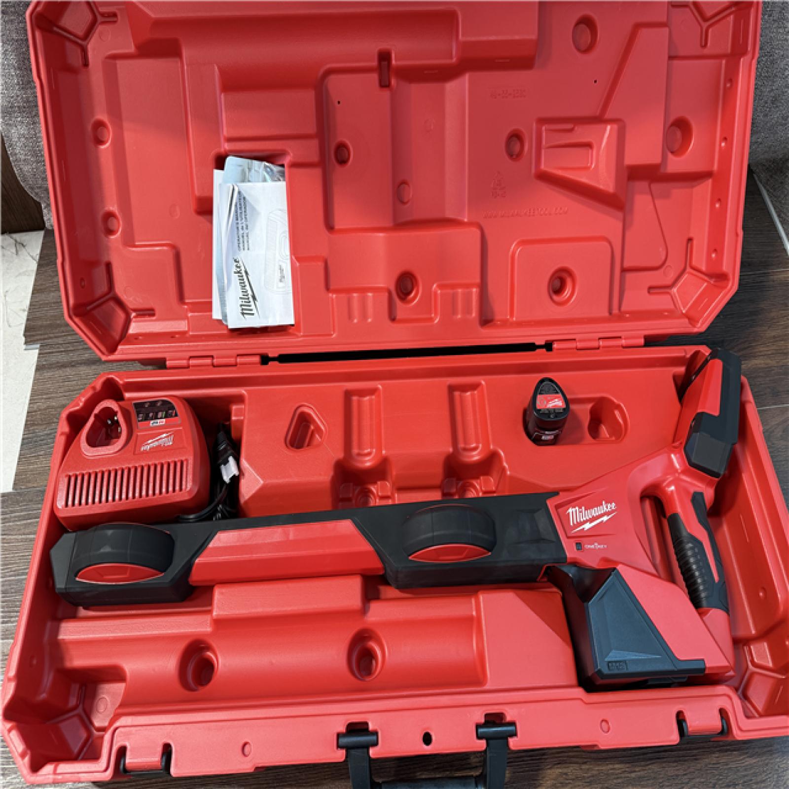 California AS-IS Milwaukee M12 Pipeline Locator Kit, Includes (1), Charger & Hard Case