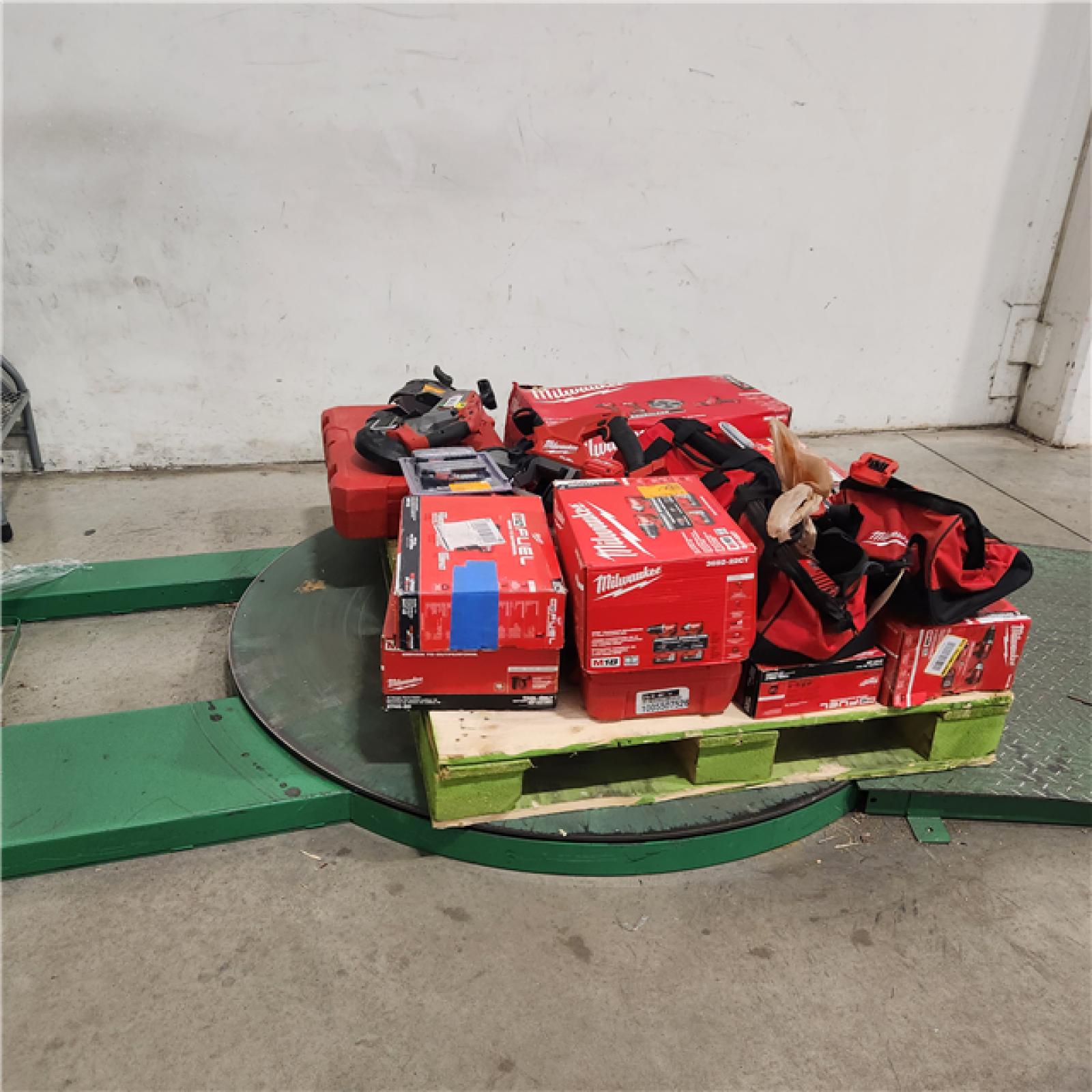 Dallas Location - As-Is MILWAUKEE Tool Pallet