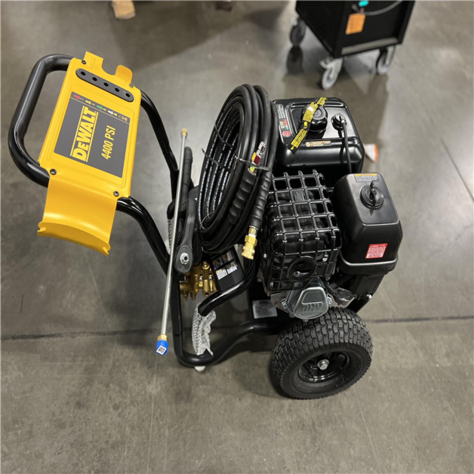 DALLAS LOCATION - DEWALT Gas Pressure Washer 4400 PSI 4.0 GPM