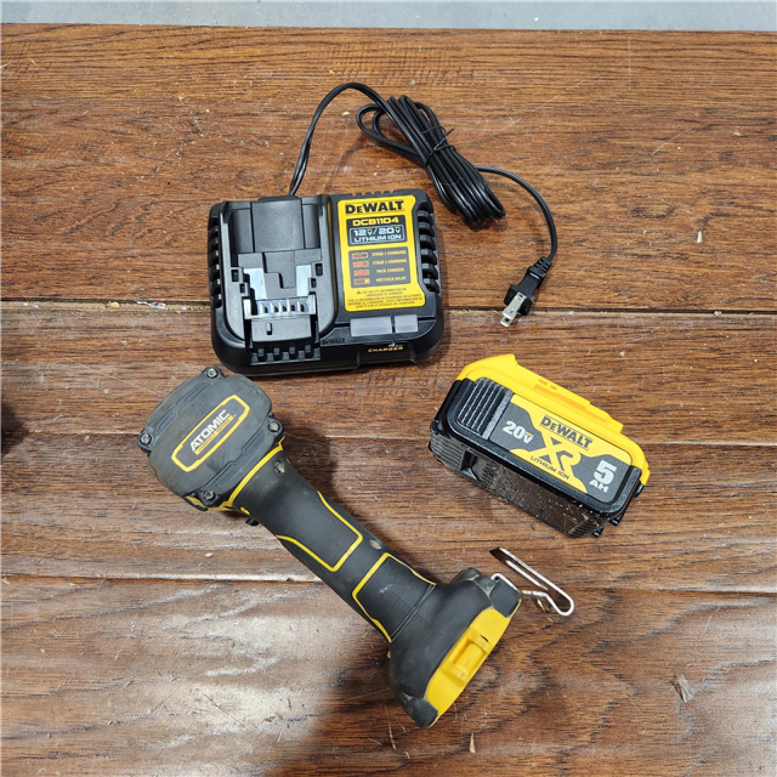 AS-IS ATOMIC 20V MAX Lithium-Ion Cordless 1/4 in. Brushless Impact Driver Kit, 5 Ah Battery, Charger, and Bag