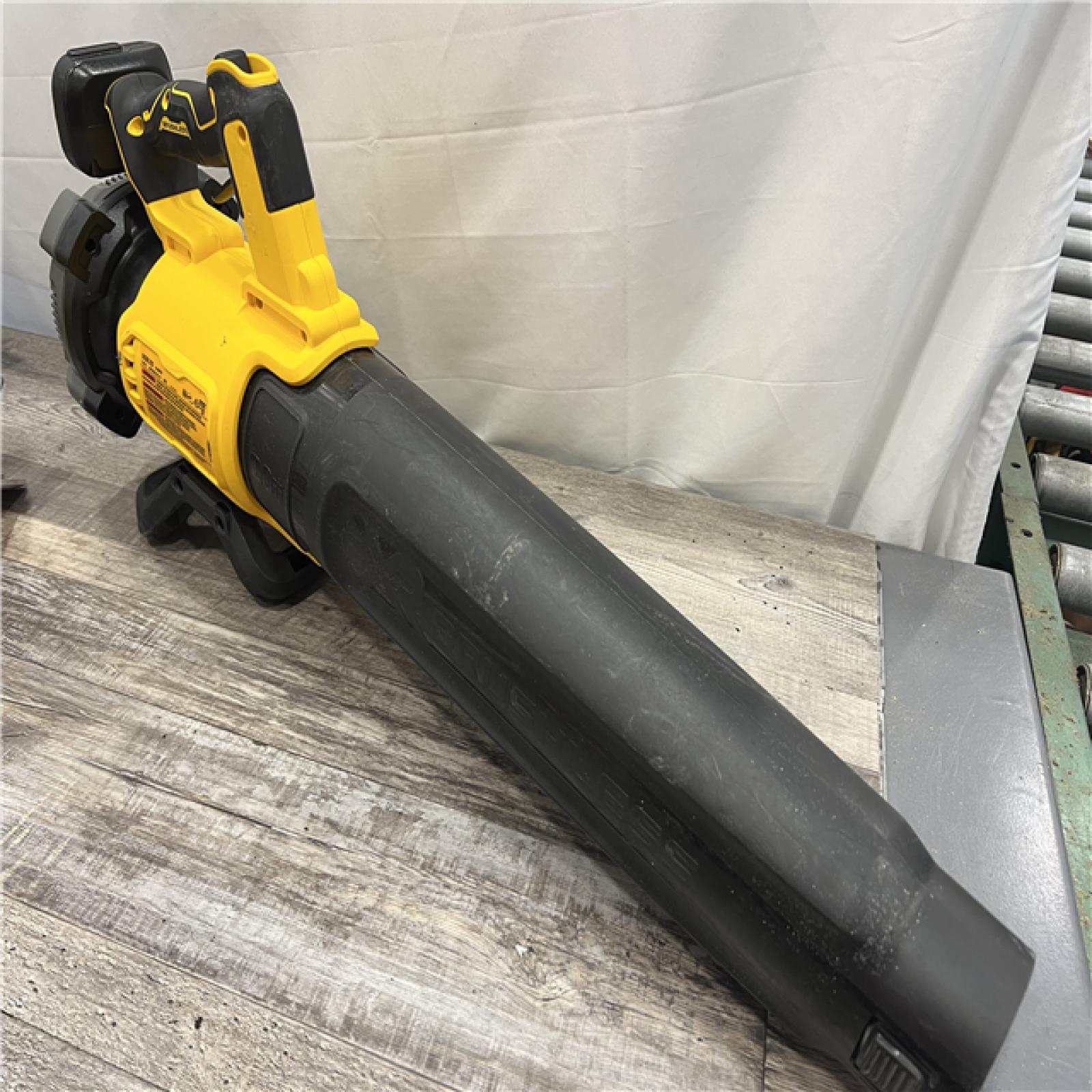 AS-IS DEWALT 20V MAX 125 MPH 450 CFM Brushless Cordless Battery Powered Blower (Tool Only)