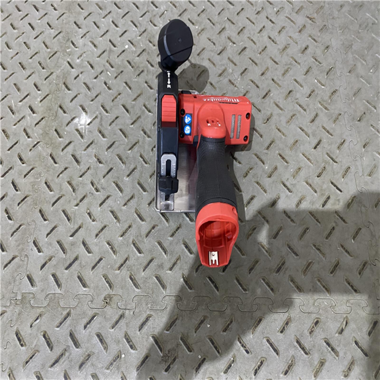 Houston location AS-IS MILWAUKEE M12 FUEL 12V Lithium-Ion Brushless Cordless 3 in. Cut Off Saw (Tool-Only)