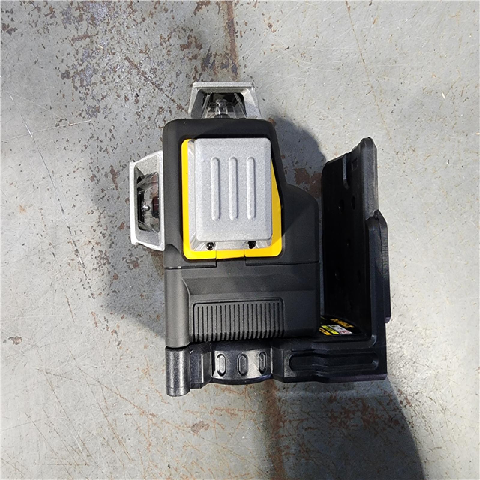 HOUSTON LOCATION - AS-IS DEWALT 12V MAX Lithium-Ion 100 Ft. Green Self-Leveling 3-Beam 360 Degree Laser Level with 2.0Ah Battery, Charger and Case