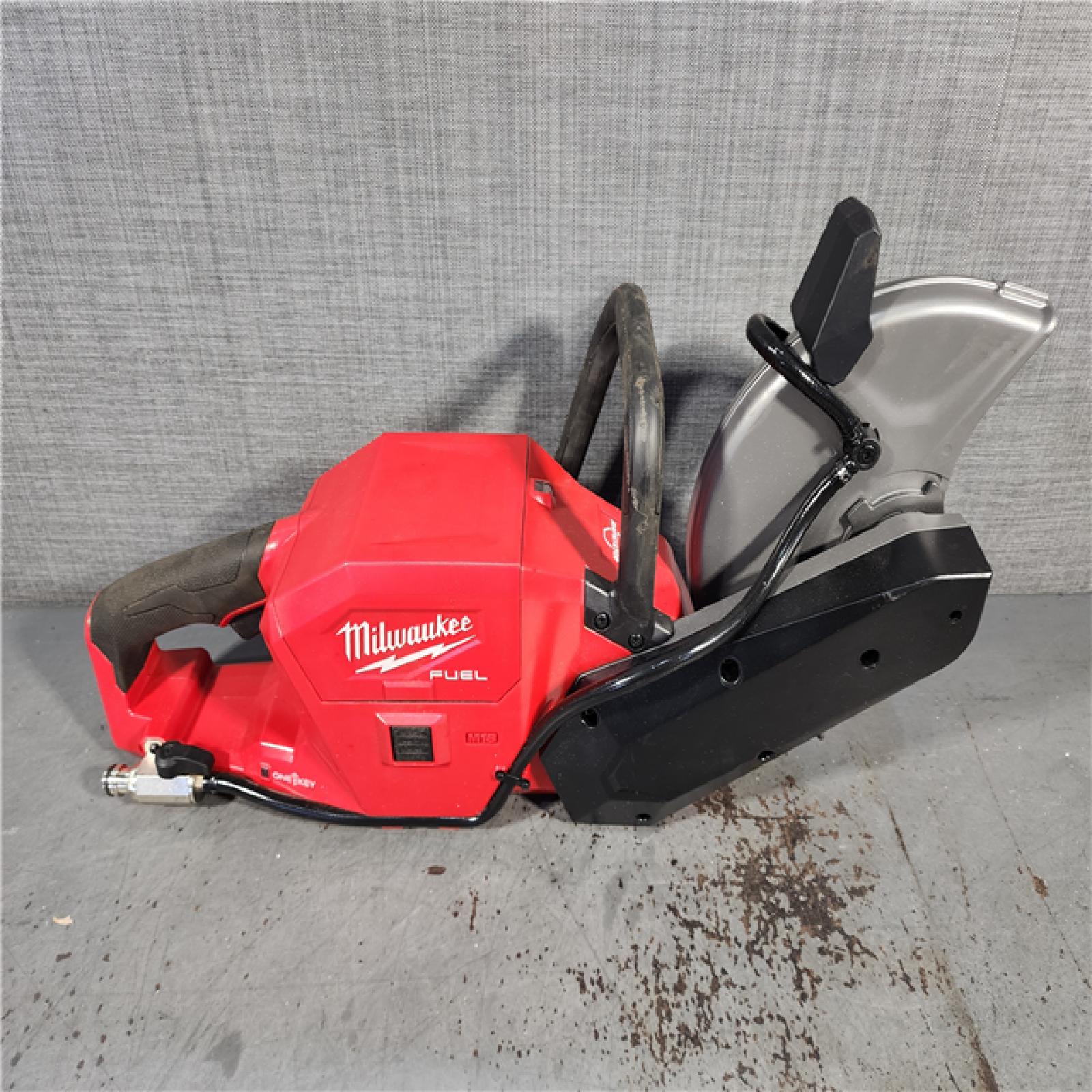 HOUSTON LOCATION - AS-IS Milwaukee 2786-20 M18 FUEL Lithium-Ion 9 in. Cut-Off Saw W/ ONE-KEY (Tool Only)