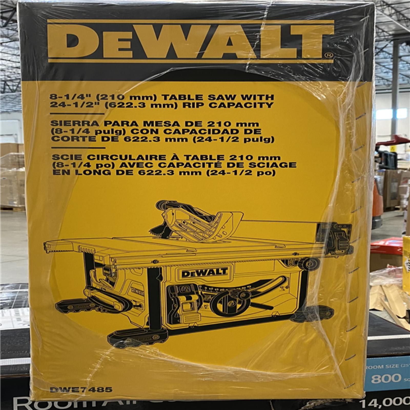 NEW! - DEWALT 15 Amp Corded 8-1/4 in. Compact Portable Jobsite Tablesaw (Stand Not Included)