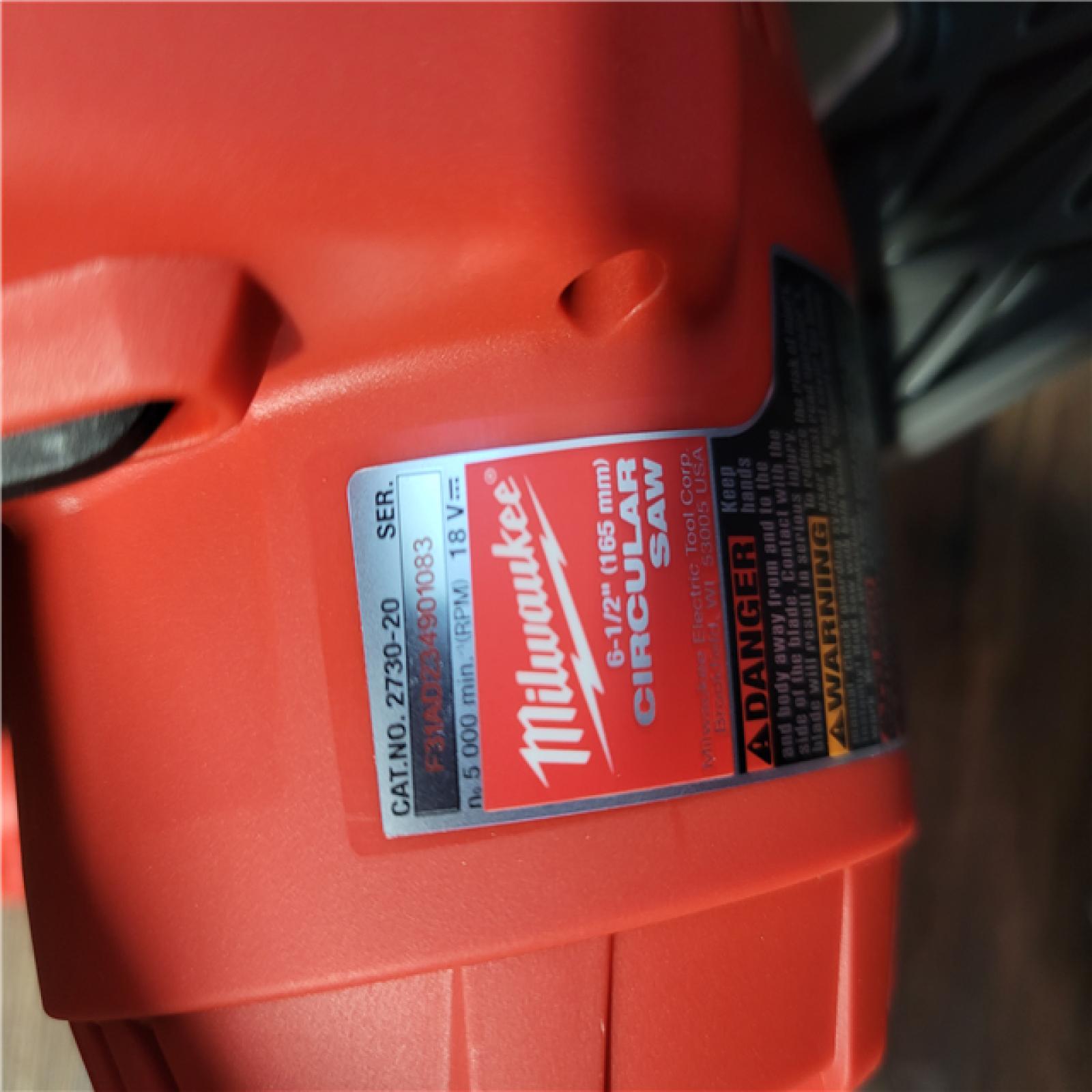 CALIFORNIA NEW MILWAUKEE M18 7-TOOL COMBO KIT (2 BATTERIES, 1 CHARGER, AND 2BAGS INCLUDED)