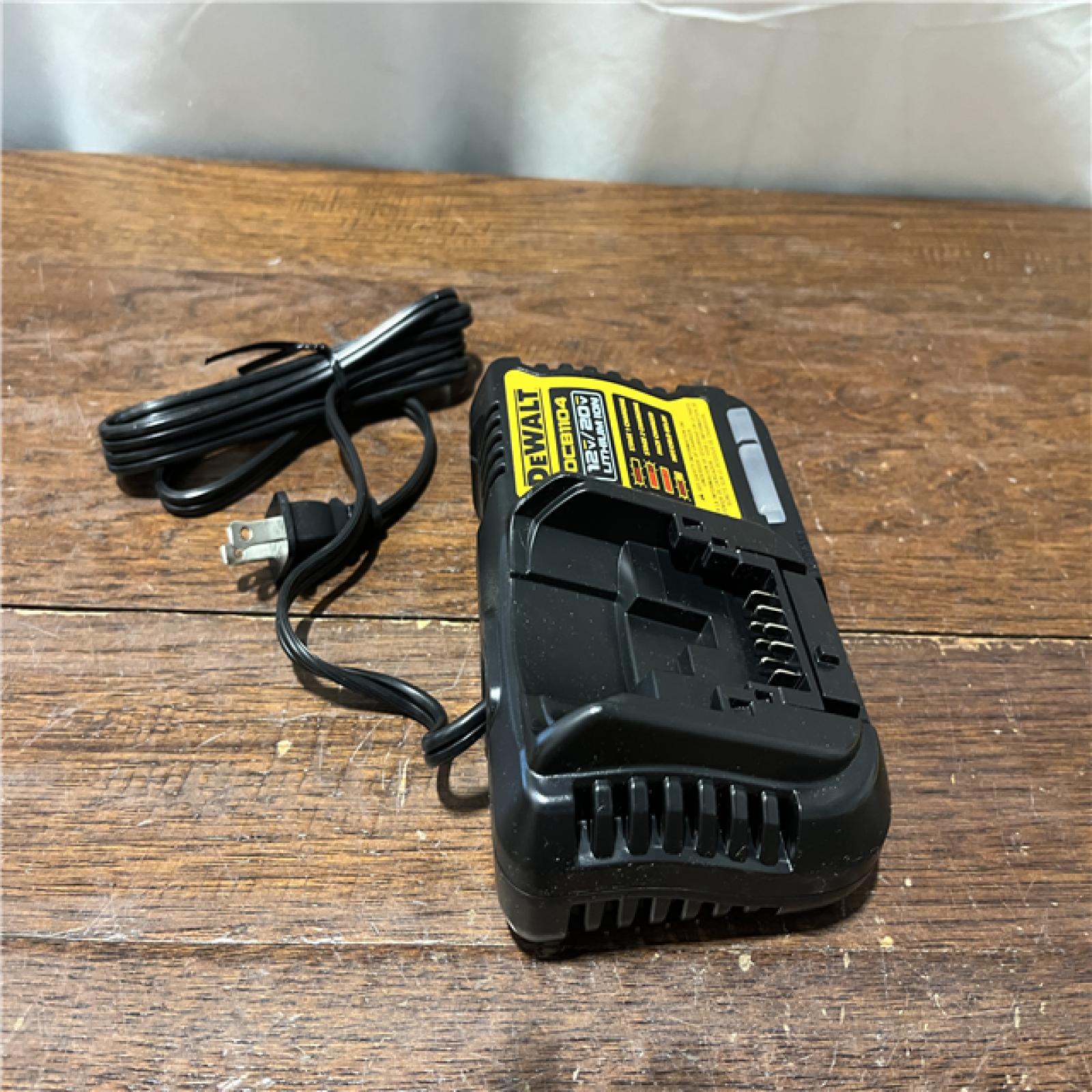 AS-ISDEWALT 20V MAX Lithium-Ion 6.0Ah and 4.0Ah Battery and Charger Starter Kit