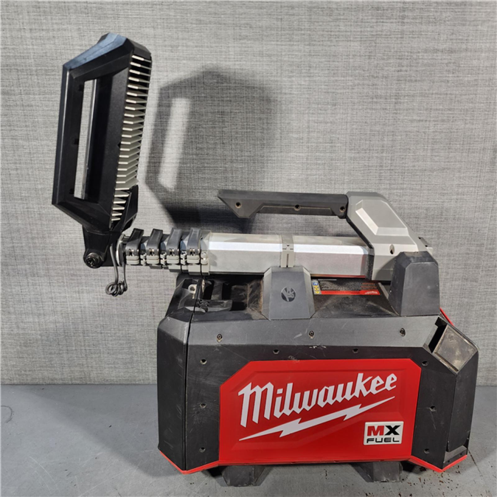 HOUSTON LOCATION - AS-IS MILWAUKEE MX FUEL Compact Tower Light