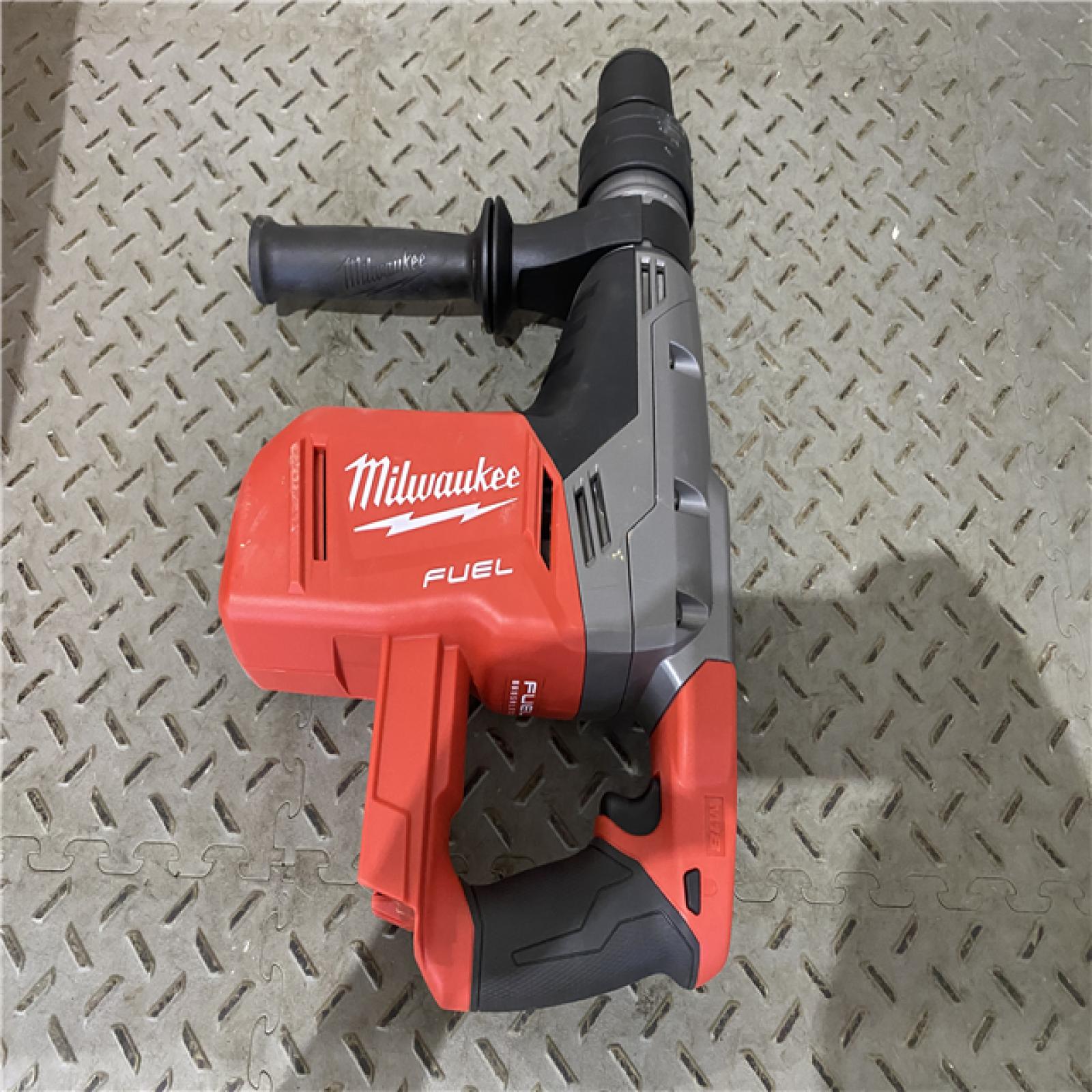 Houston location AS-IS MILWAUKEE M18 FUEL 18V Lithium-Ion Brushless Cordless 1-9/16 in. SDS-Max Rotary Hammer (Tool-Only)