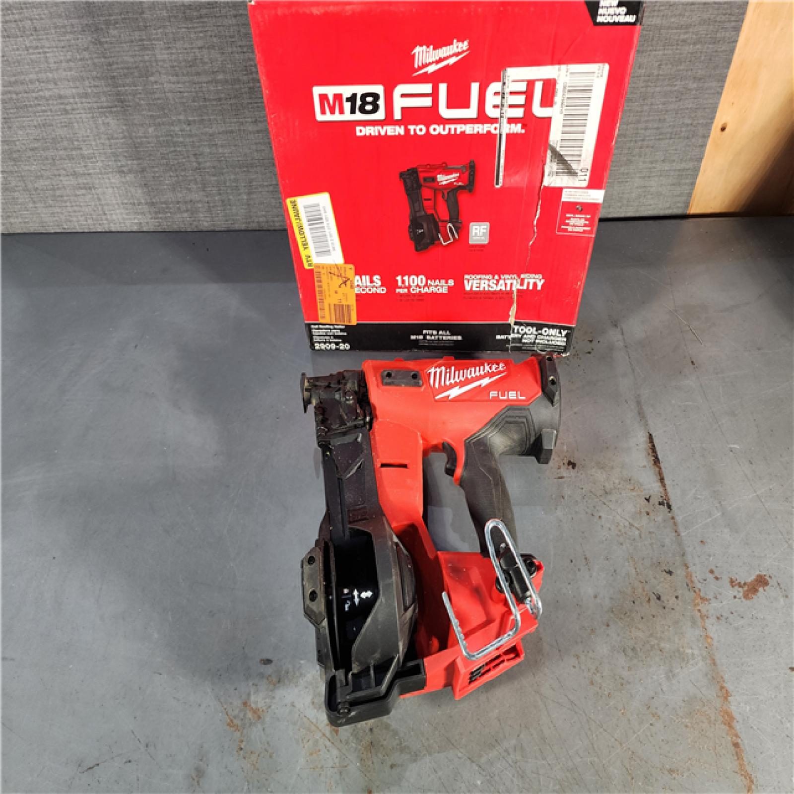 HOUSTON LOCATION - AS-IS M18 FUEL 18-Volt Lithium-Ion Brushless Cordless Coil Roofing Nailer (Tool Only)