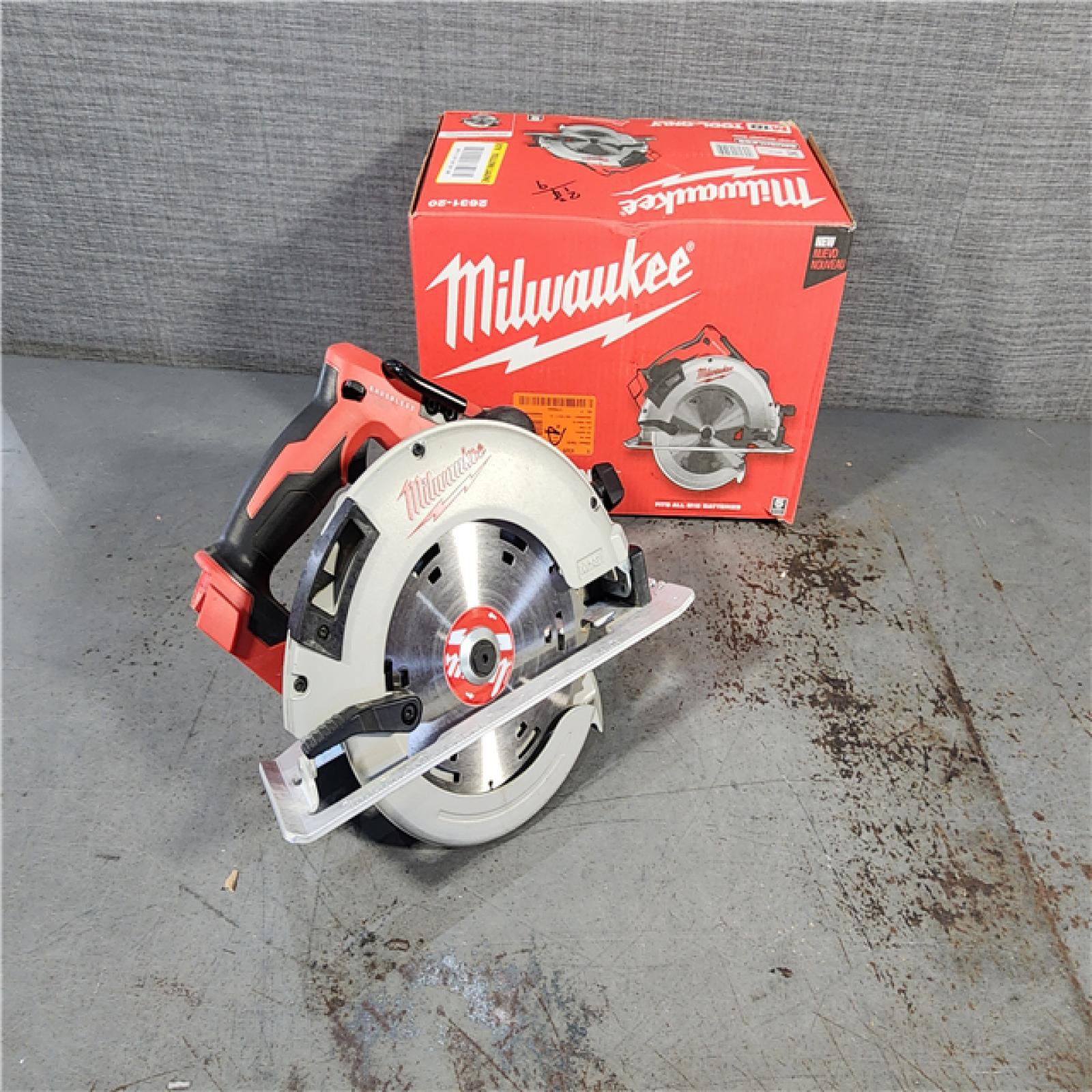 HOUSTON LOCATION - AS-IS Milwaukee M18 7-1/4  18V Brushless Circular Saw 2631-20 (Bare Tool)