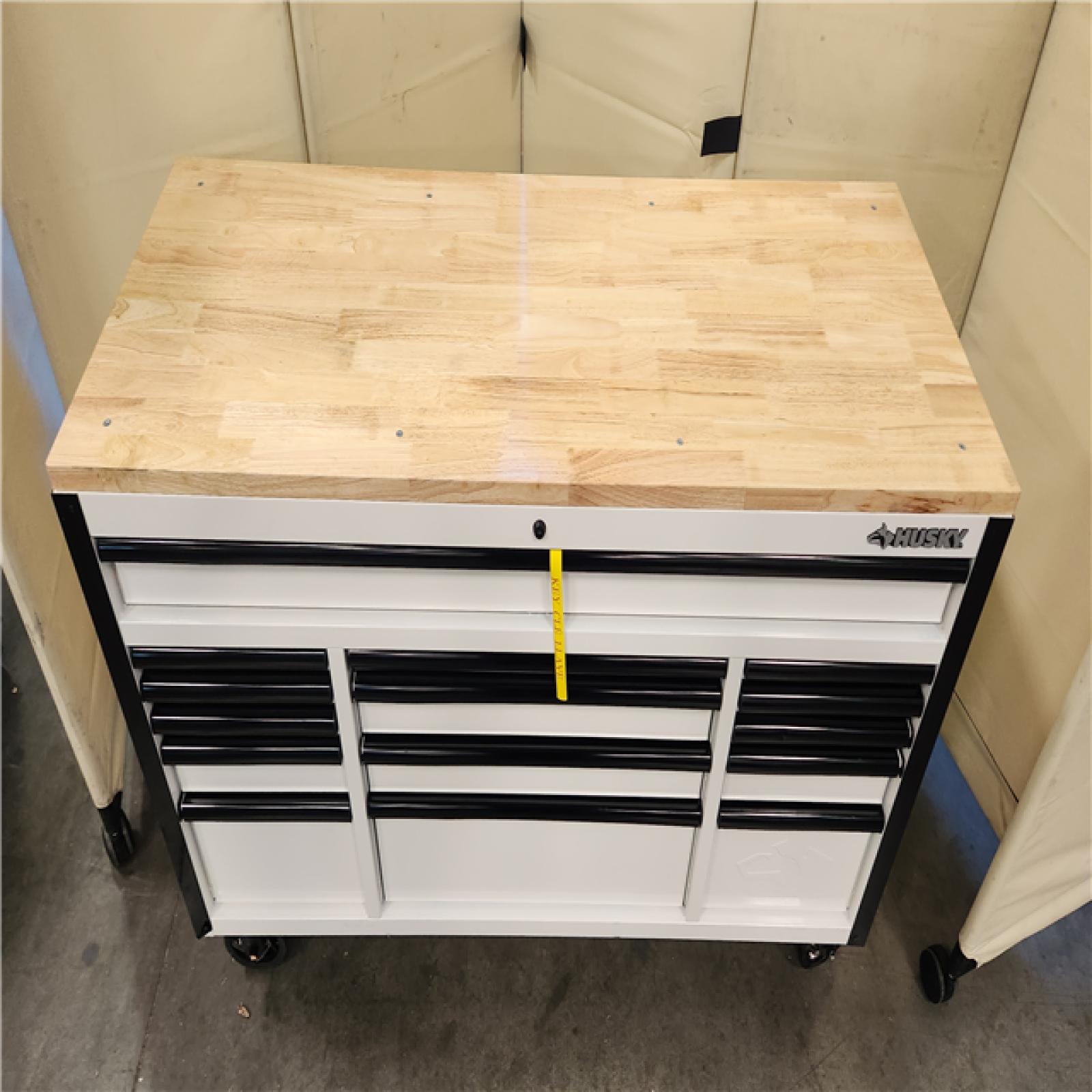 CALIFORNIA AS-IS HUSKY Professional Duty 61in.15-Drawer Mobile Workbench