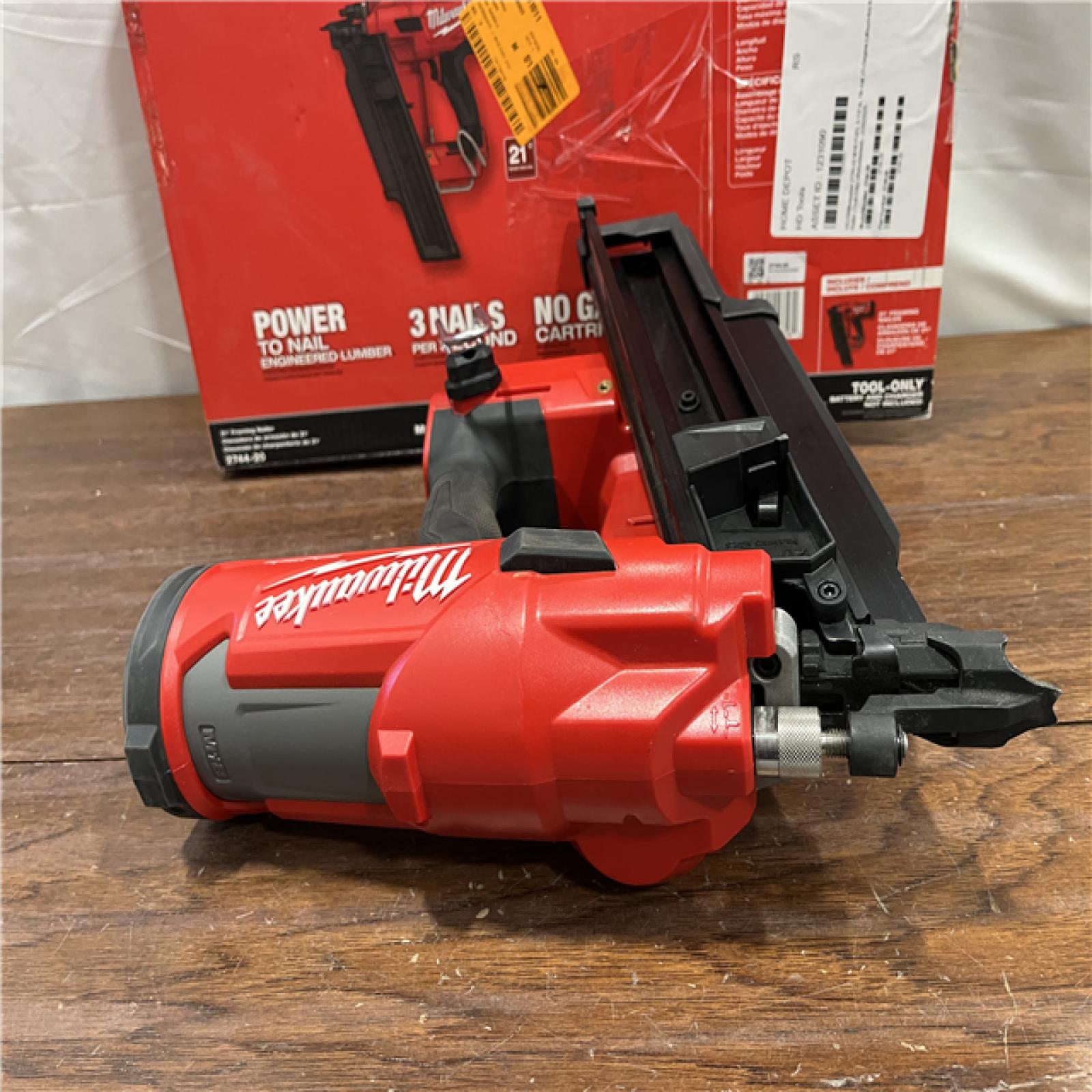 AS-ISMilwaukee 2744-20 M18 FUEL 3-1/2 in. 18-Volt 21-Degree Lithium-Ion Brushless Cordless Framing Nailer (Tool-Only) (Refurbished)