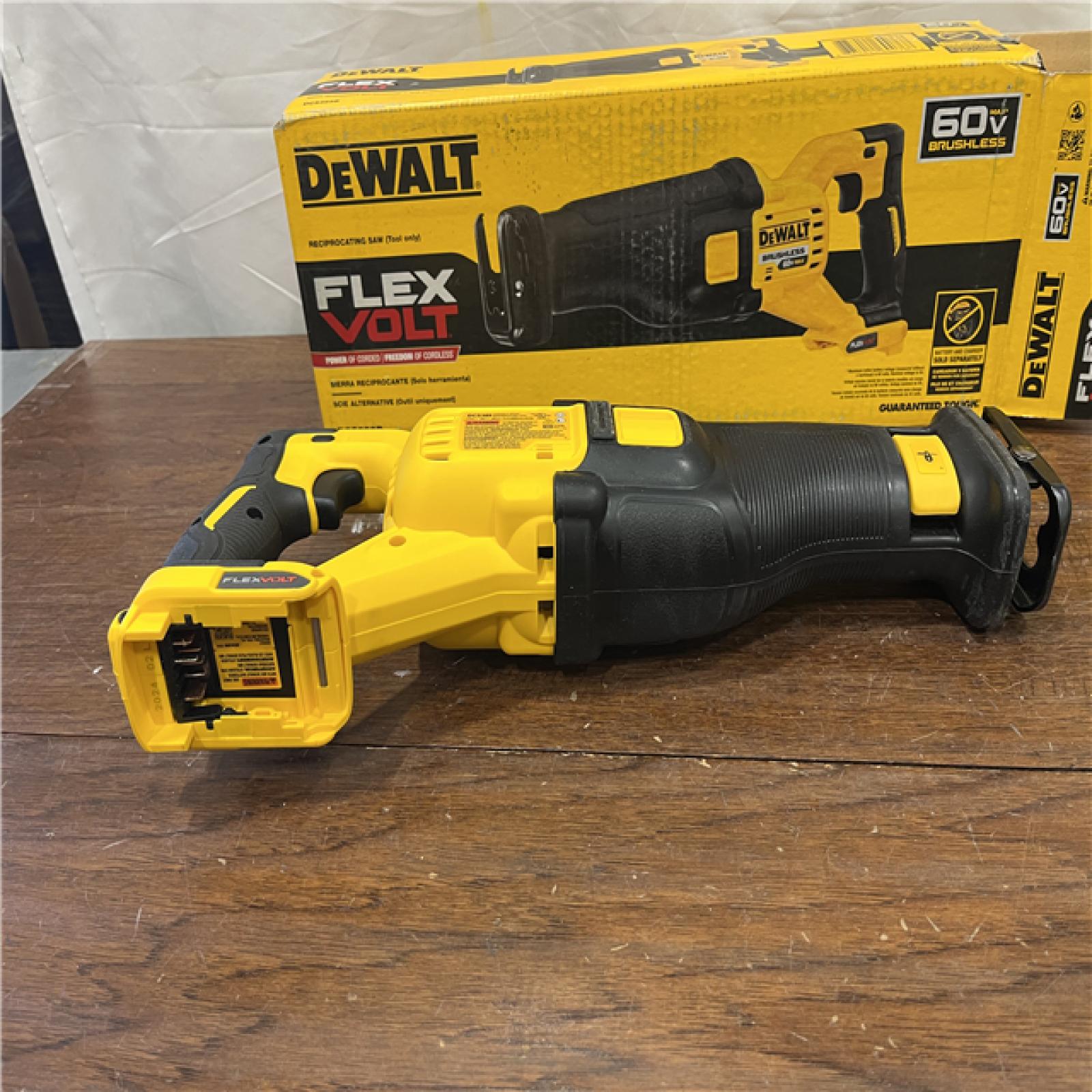 AS-ISDeWalt DCS389B FLEXVOLT 60V MAX Cordless Brushless Reciprocating Saw (Tool-Only)