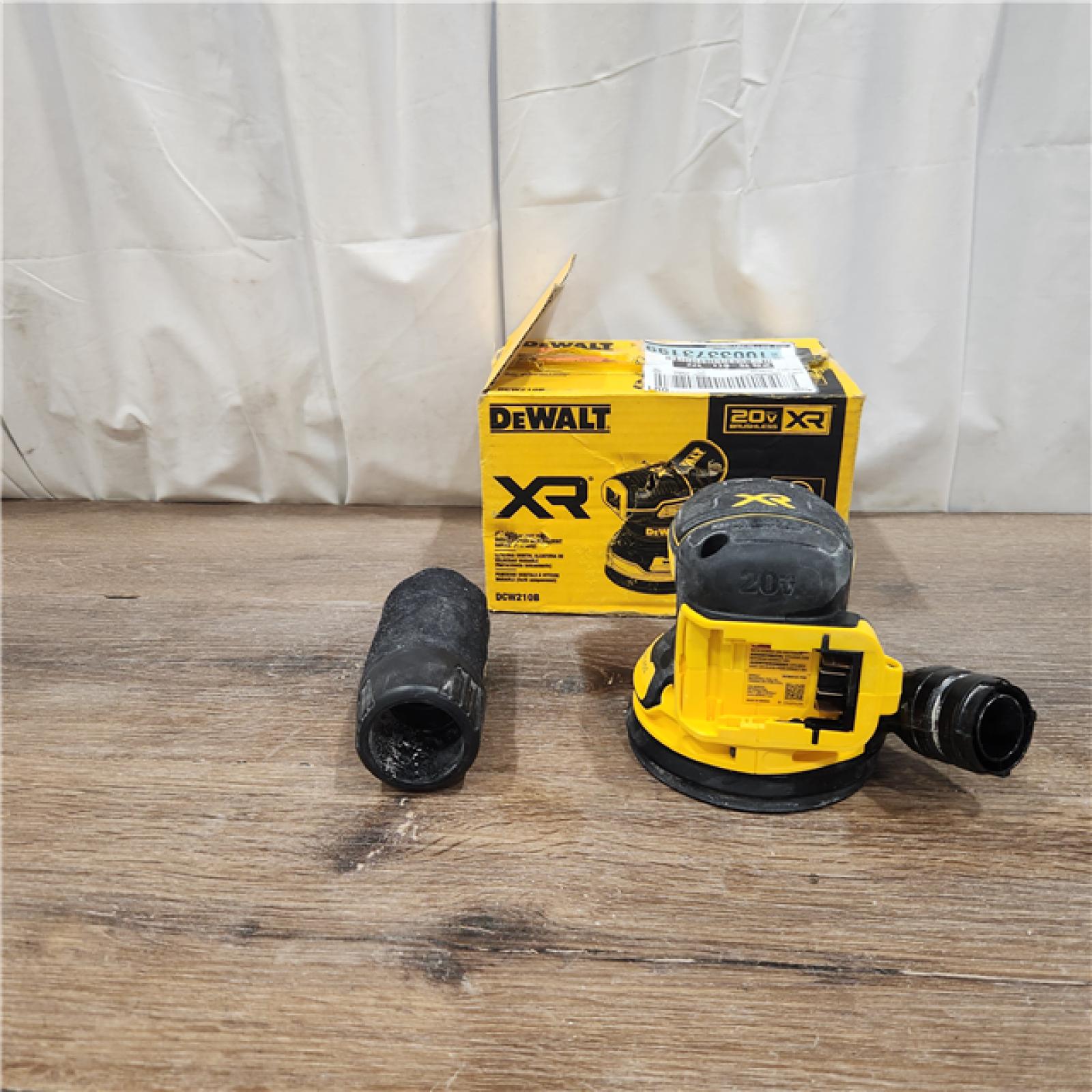 AS IS DEWALT 20V MAX XR Cordless Brushless 5 in. Random Orbital Sander (Tool Only)