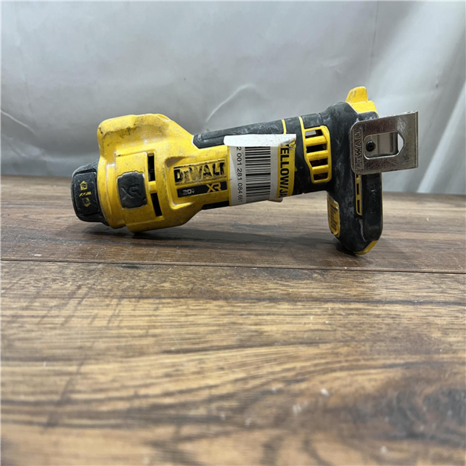 AS-IS DEWALT 20V MAX Cordless Cut Out Tool ( TOOL ONLY)