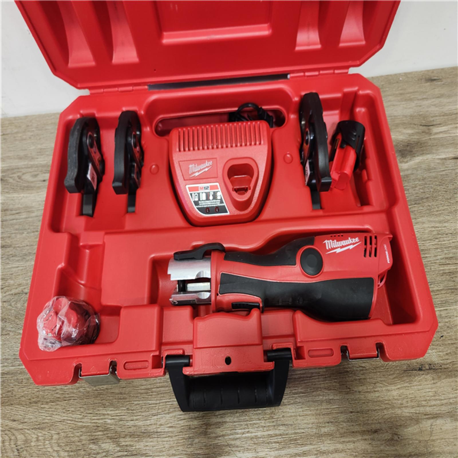 Phoenix Location Milwaukee M12 12-Volt Lithium-Ion Force Logic Cordless ...