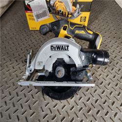 HOUSTON LOCATION - AS-IS DeWALT Flexvolt Max 7-1/4  60V Brushless Circular Saw DCS578B (Bare Tool)