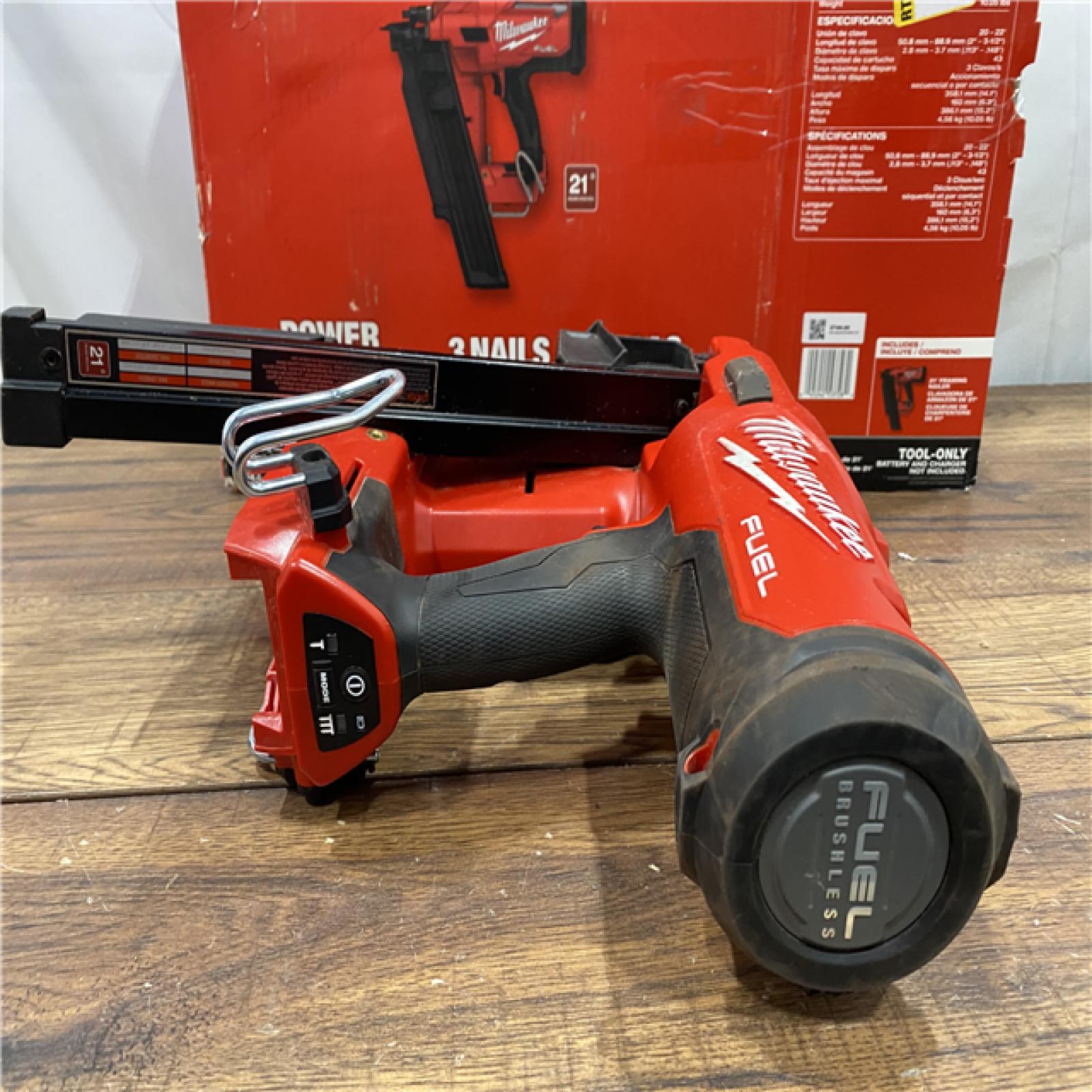 AS IS Milwaukee 2744-20 M18 FUEL 3-1/2 in. 18-Volt 21-Degree Lithium-Ion Brushless Cordless Framing Nailer (Tool-Only) (Refurbished)