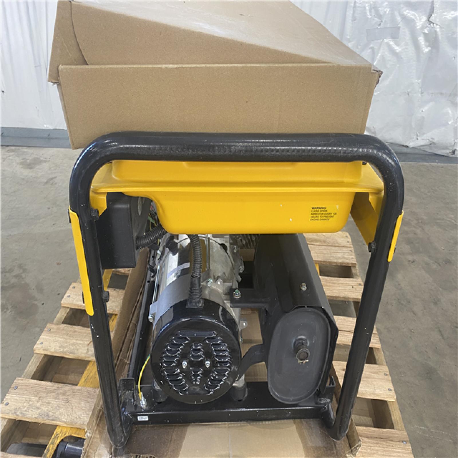 Houston Location - AS-IS Dewalt 6,500 Watt Gas Generator