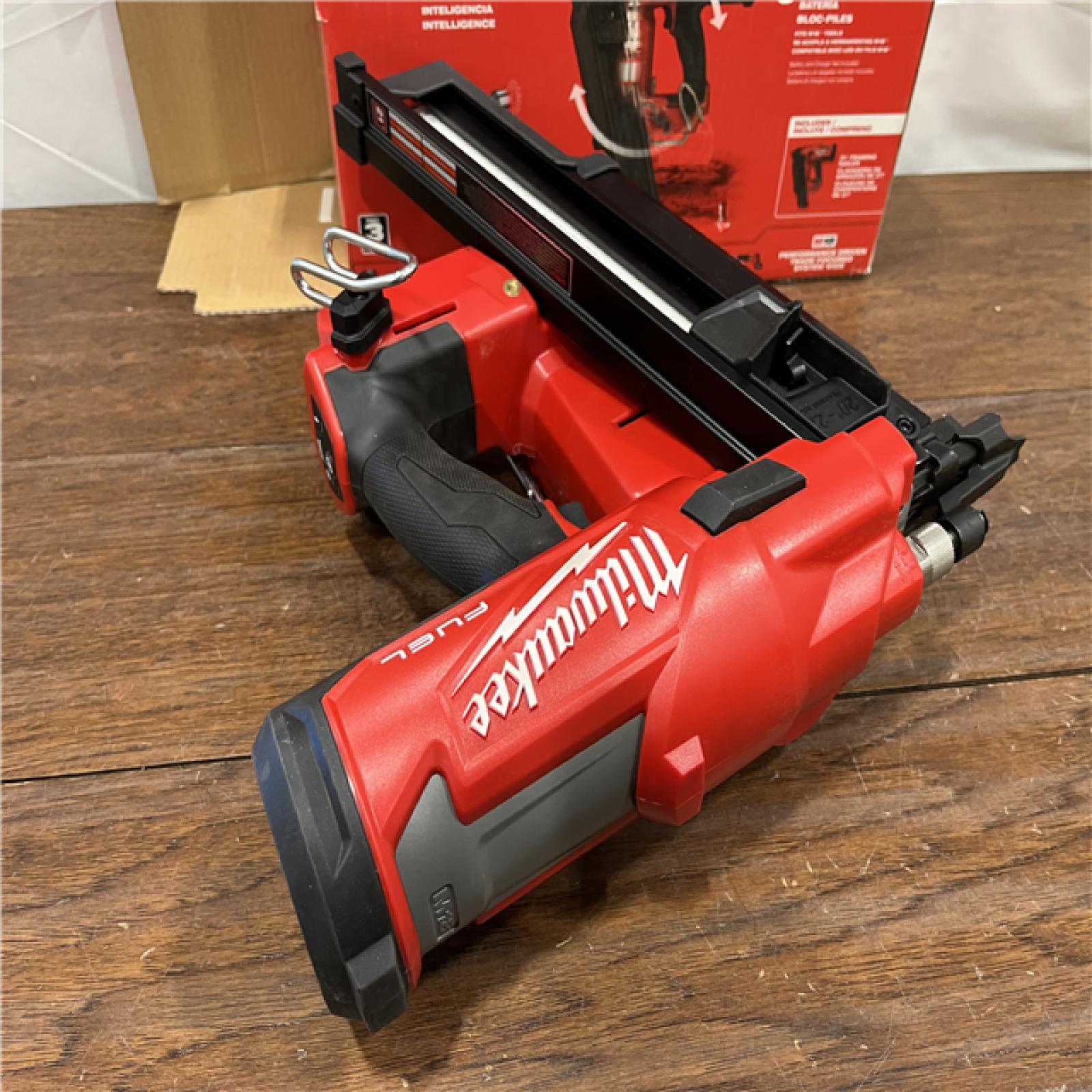 AS-ISMilwaukee 2744-20 M18 FUEL 21-Degree Cordless Framing Nailer (Tool Only)