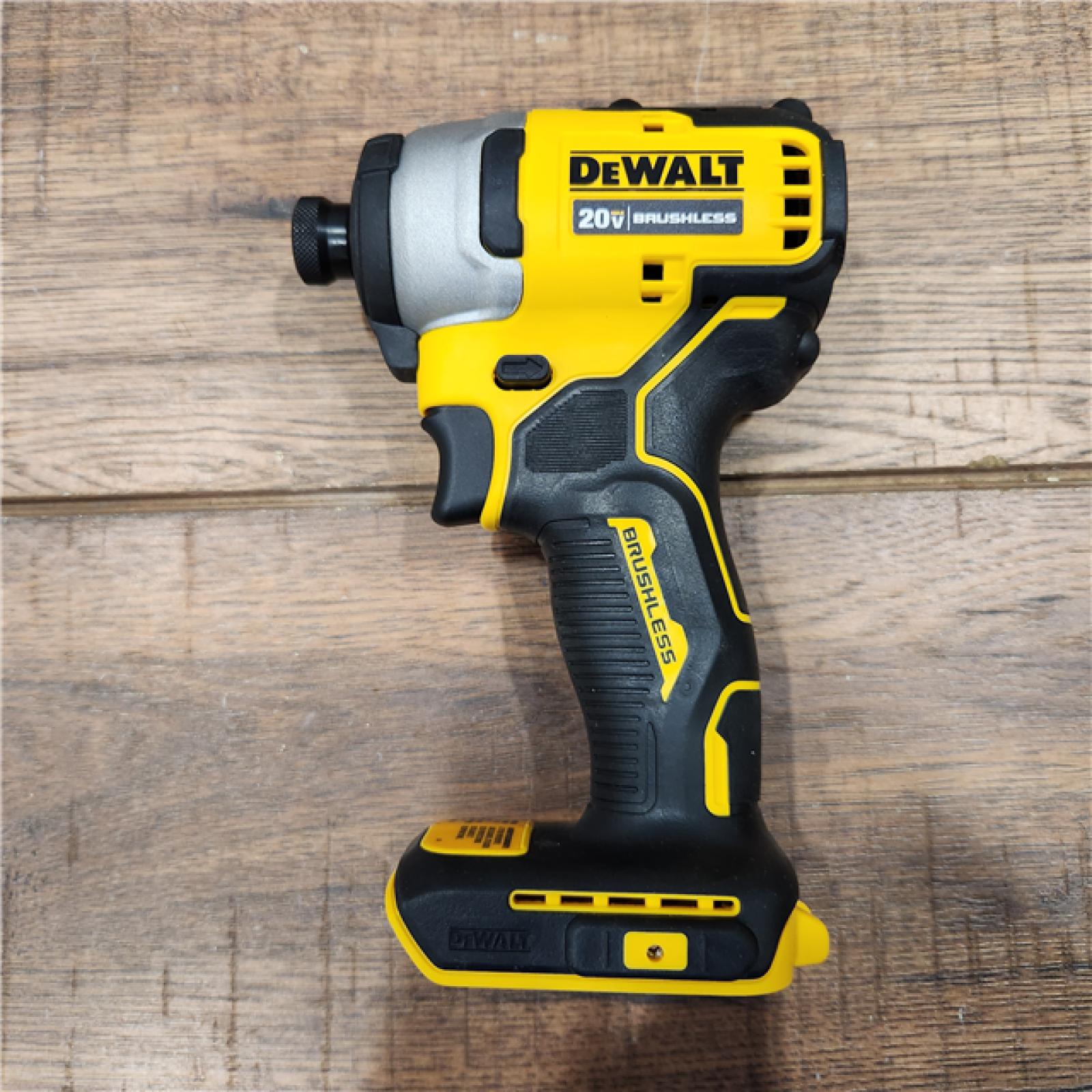 AS-IS DEWALT ATOMIC 20V MAX* Brushless Cordless Compact 1/4 in. Impact Driver Kit