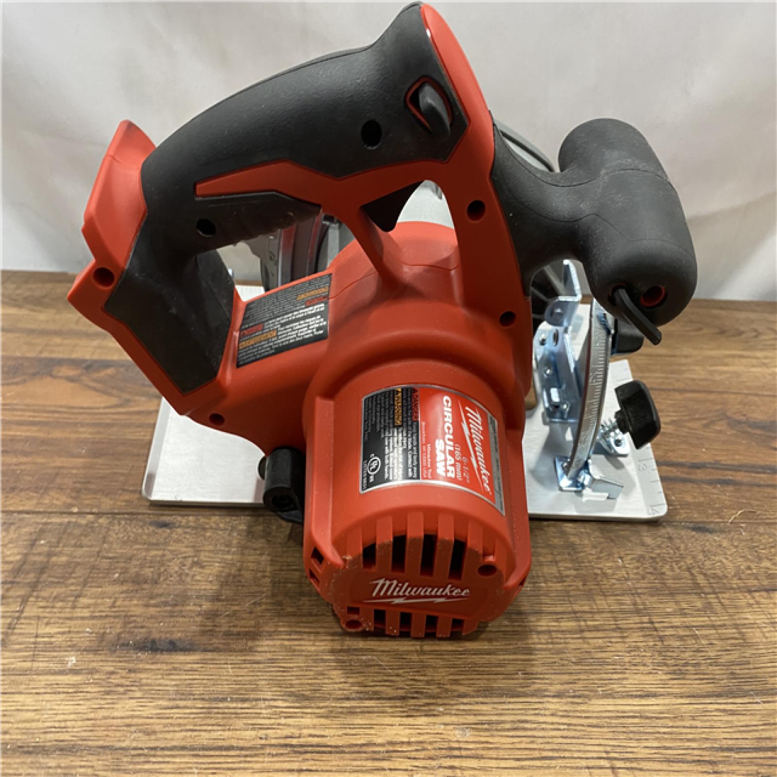 AS IS Milwaukee 2630-20 M18 Cordless 6-1/2 Circular Saw Bare Tool Only - All