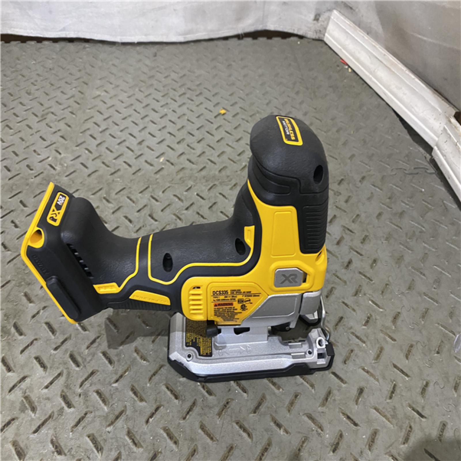 Houston location AS-IS DEWALT 20V MAX XR Cordless Barrel Grip Jigsaw (Tool Only)