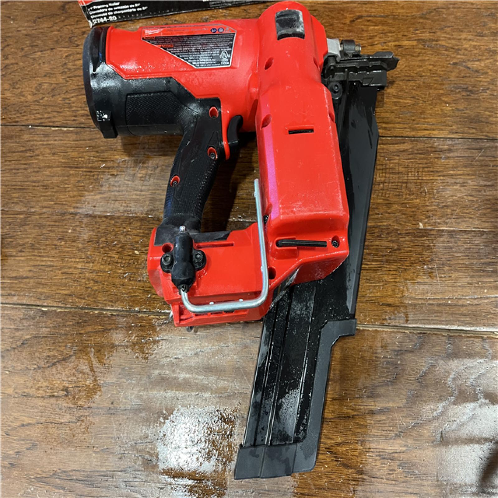 AS-ISRestored Milwaukee 2744-20 M18 FUEL 3-1/2 in. 18-Volt 21-Degree Lithium-Ion Brushless Cordless Framing Nailer (Tool-Only) (Refurbished)