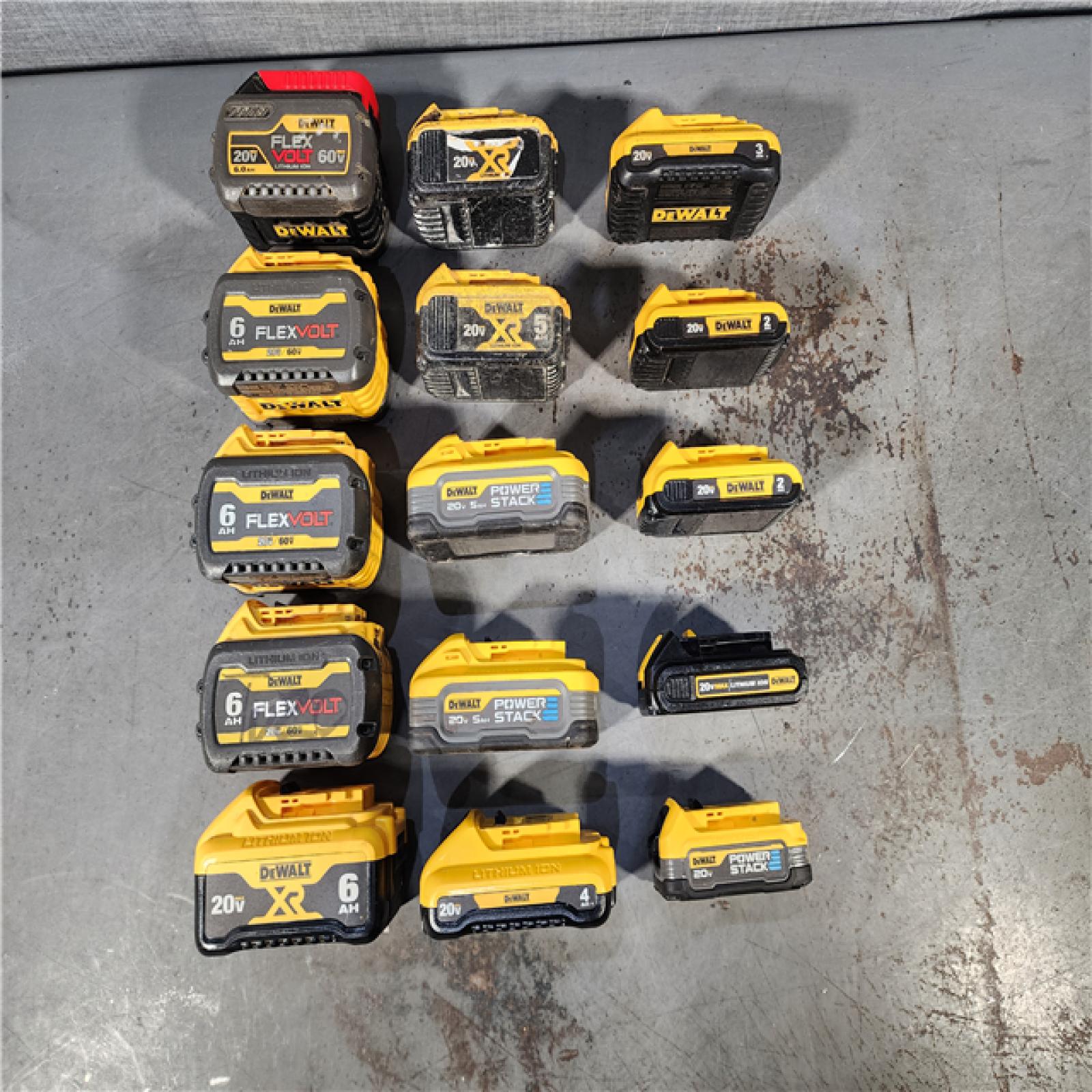 HOUSTON LOCATION - AS-IS DEWALT BATTERY PACK QTY - 15