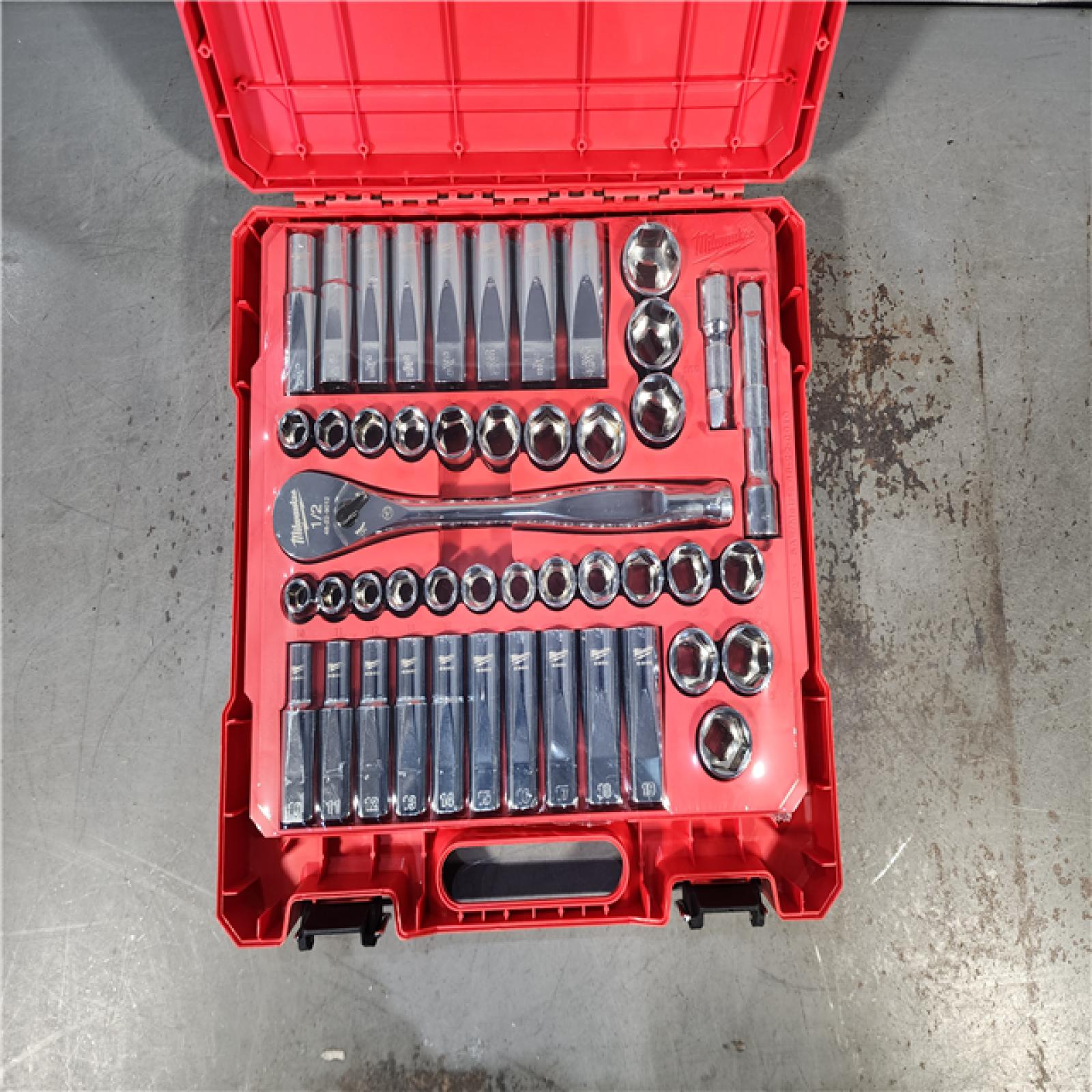 HOUSTON LOCATION - AS-IS (APPEARS LIKE NEW) Milwaukee 1/2 in. Drive SAE/Metric Ratchet and Socket Mechanics Tool Set (47-Piece)