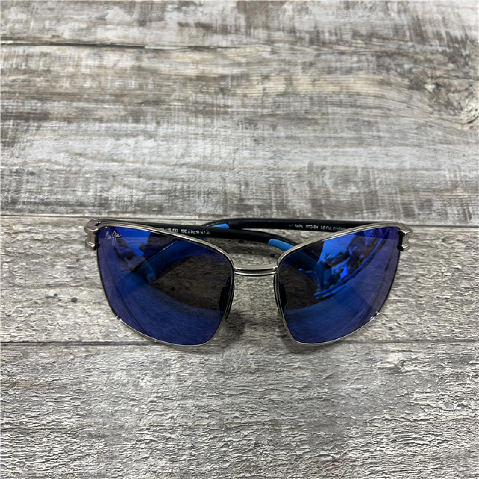 AS-IS Maui Jim COVE PARK MJ 531-17 Silver Sunglasses Blue Polarized