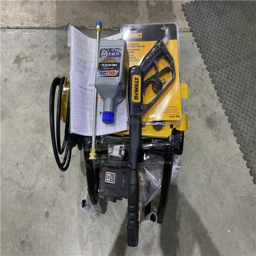 Houston location AS-IS  DEWALT 3600 PSI 2.5 GPM Gas Cold Water Professional Pressure Washer with HONDA GX200 Engine