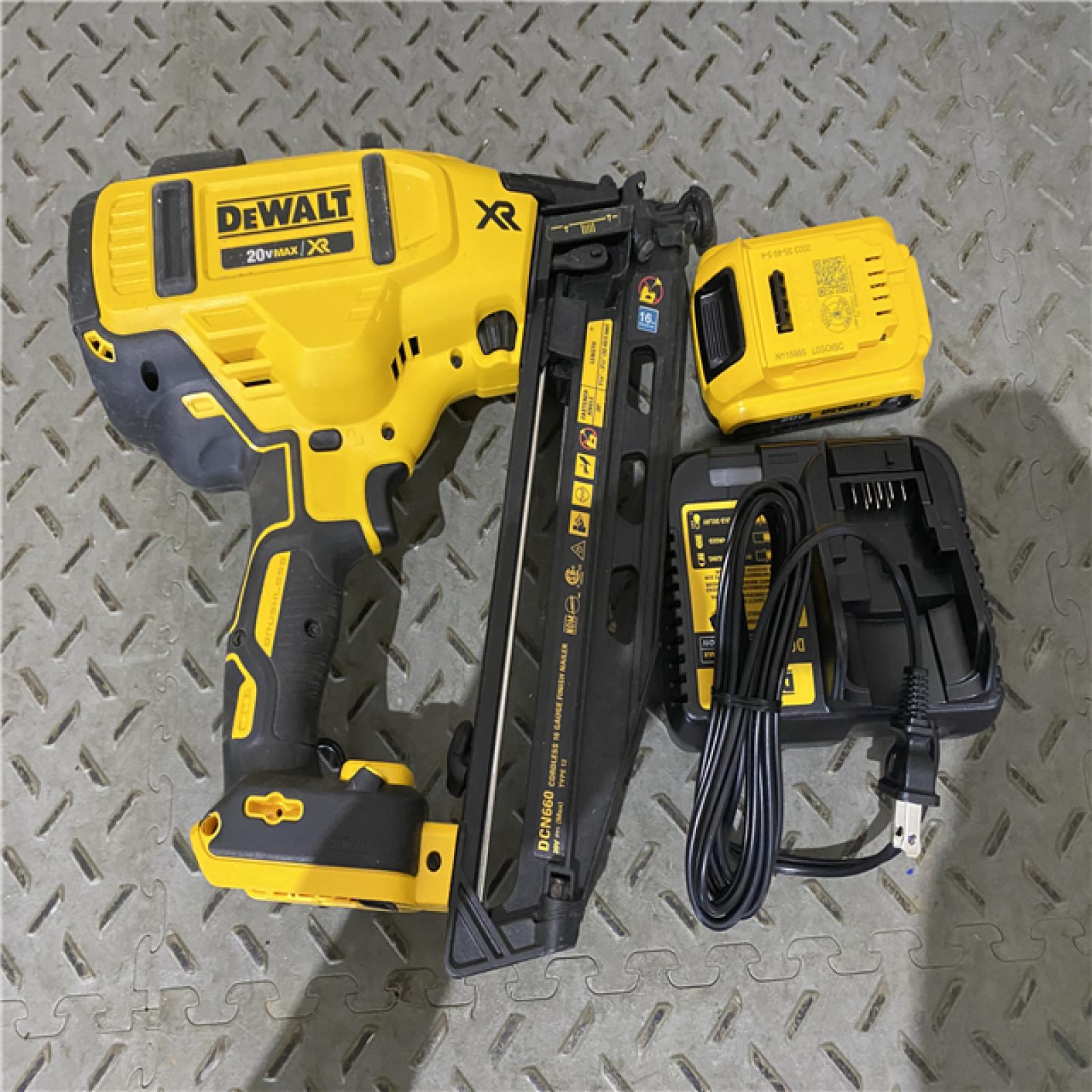 Houston location AS-IS DeWalt DCN660D1 20V 16 Gauge Cordless Angled Finish Nailer Kit W/ 2Ah Battery