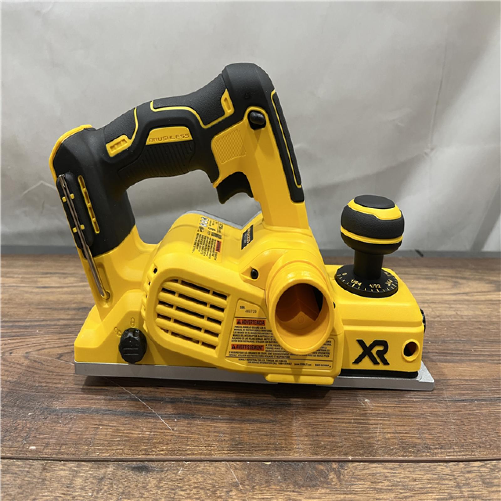 AS-IS DEWALT DCP580B 20V MAX Lithium Ion Brushless Planer ( TOOL ONLY )