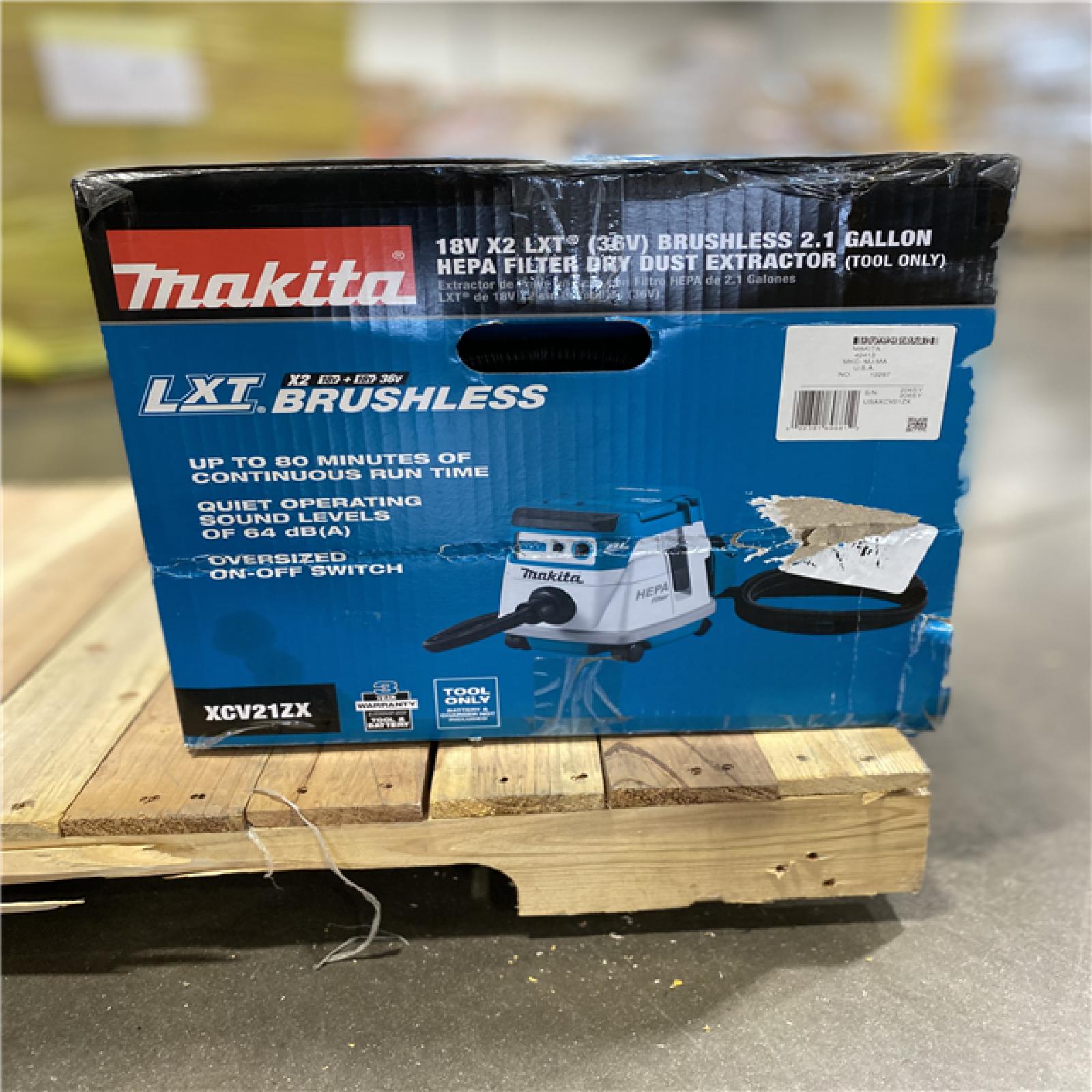 NEW! - Makita 18V X2 LXT Lithium-Ion (36V) Brushless Cordless 2.1 Gallon Dry Dust Extractor, Tool Only