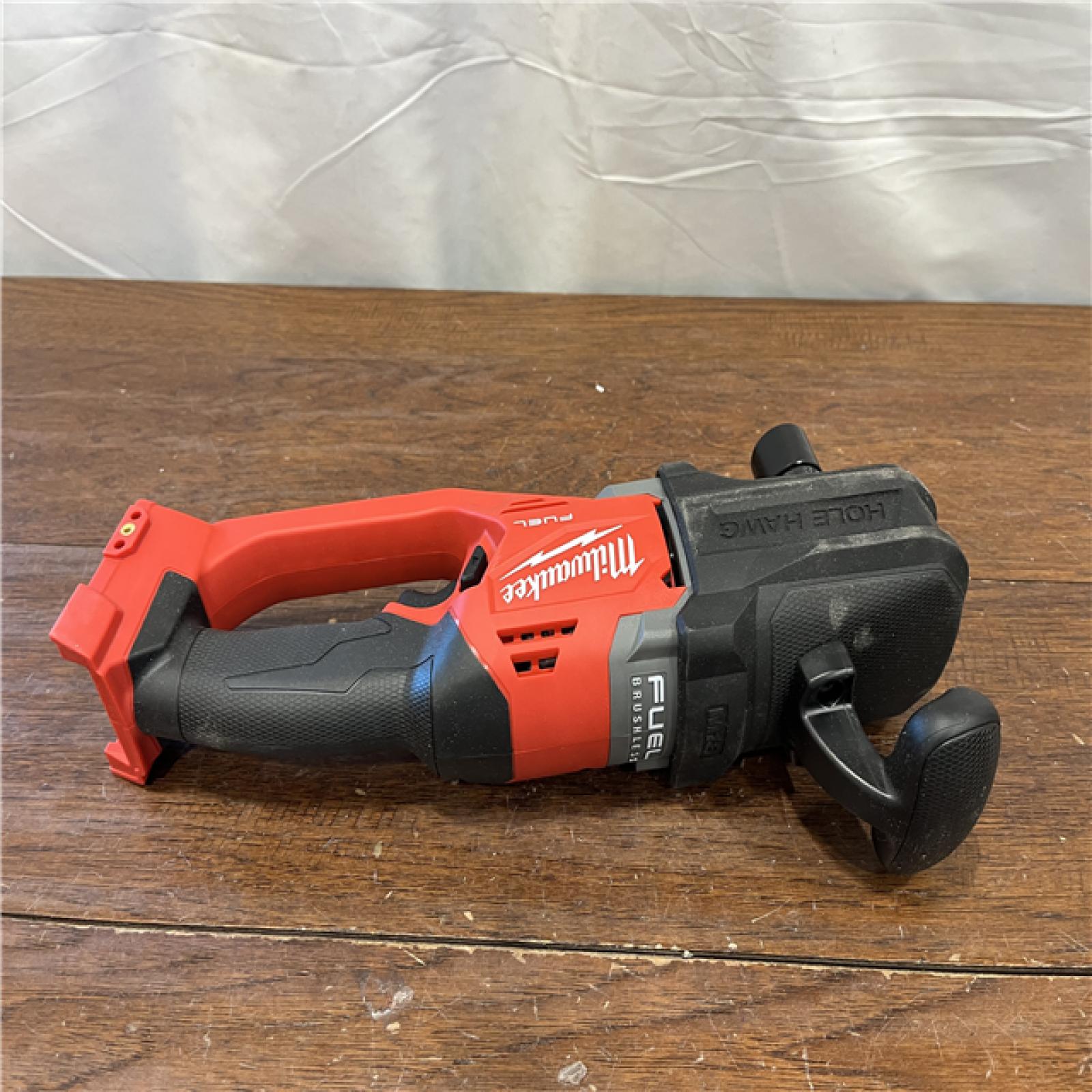 AS-ISMilwaukee M18 FUEL 18V Lithium-Ion Brushless Cordless Hole Hawg 7/16 in. Right Angle Drill W/ Quick-Lok (Tool-Only)