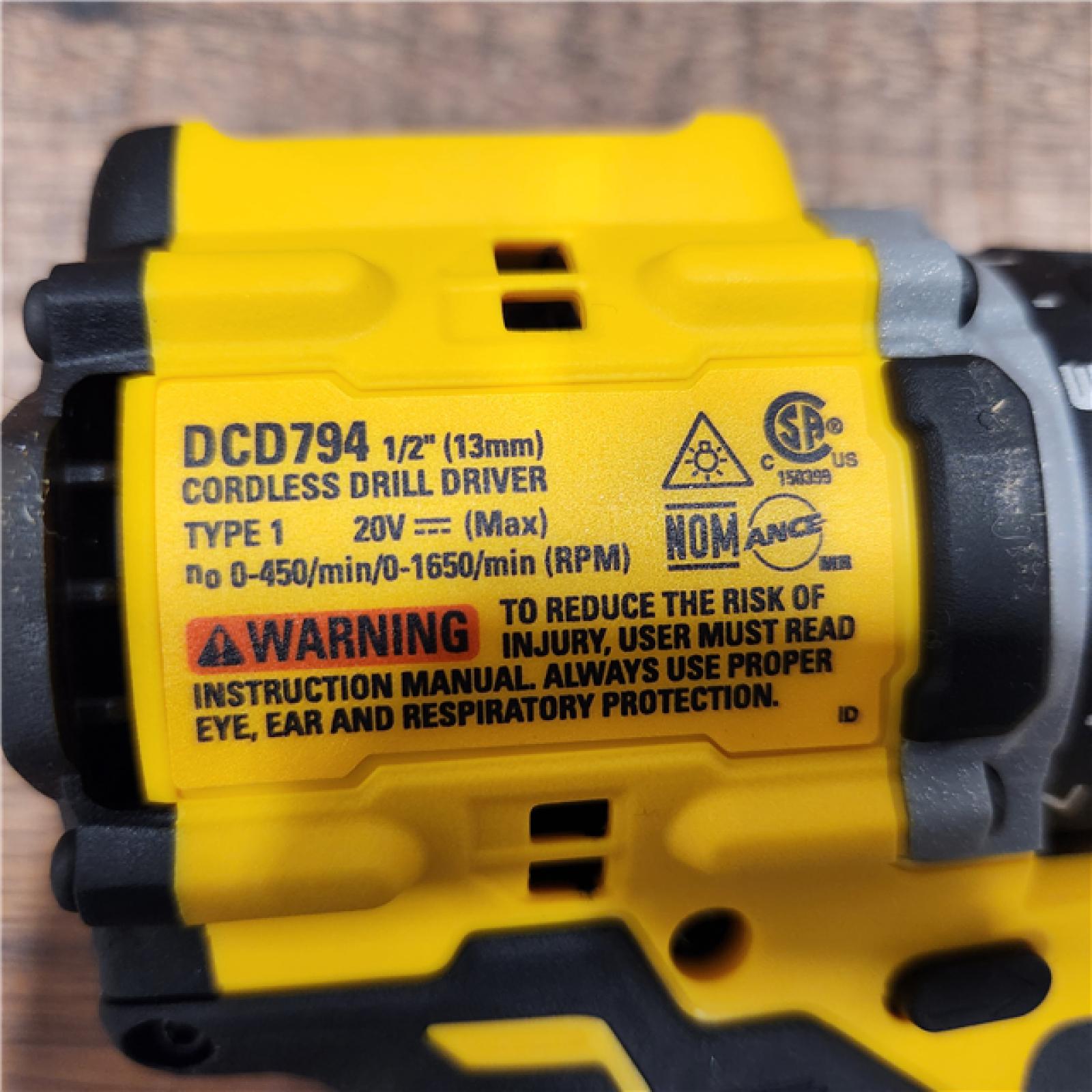 AS-IS DeWalt ATOMIC COMPACT SERIESâ„¢ 20V MAX* Brushless Cordless 1/2 in. Drill/Driver