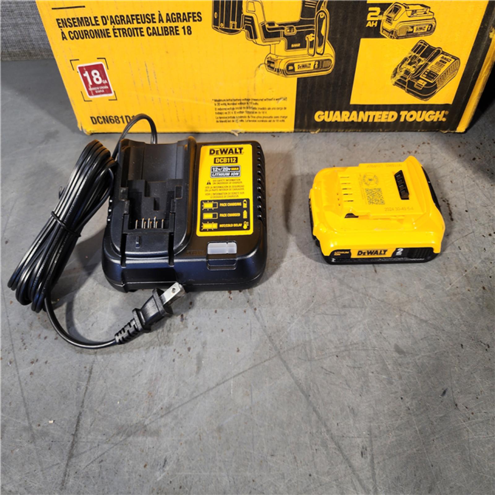 HOUSTON LOCATION - AS-IS DEWALT DCN681D1 20V 18Ga Stapler Kit