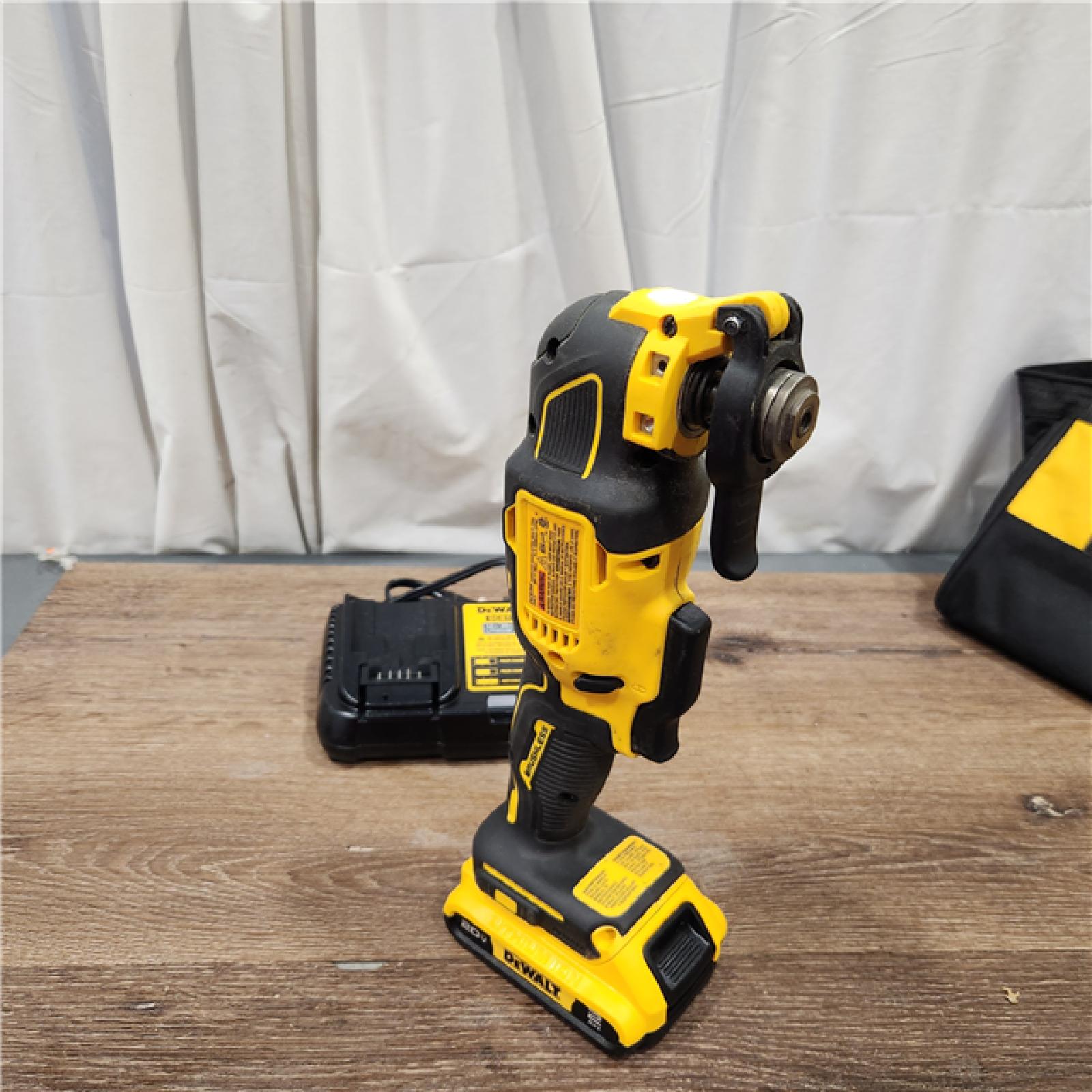 AS-IS DeWalt DCS354D1 20V Cordless Oscillating Multi-Tool with Battery and Charger