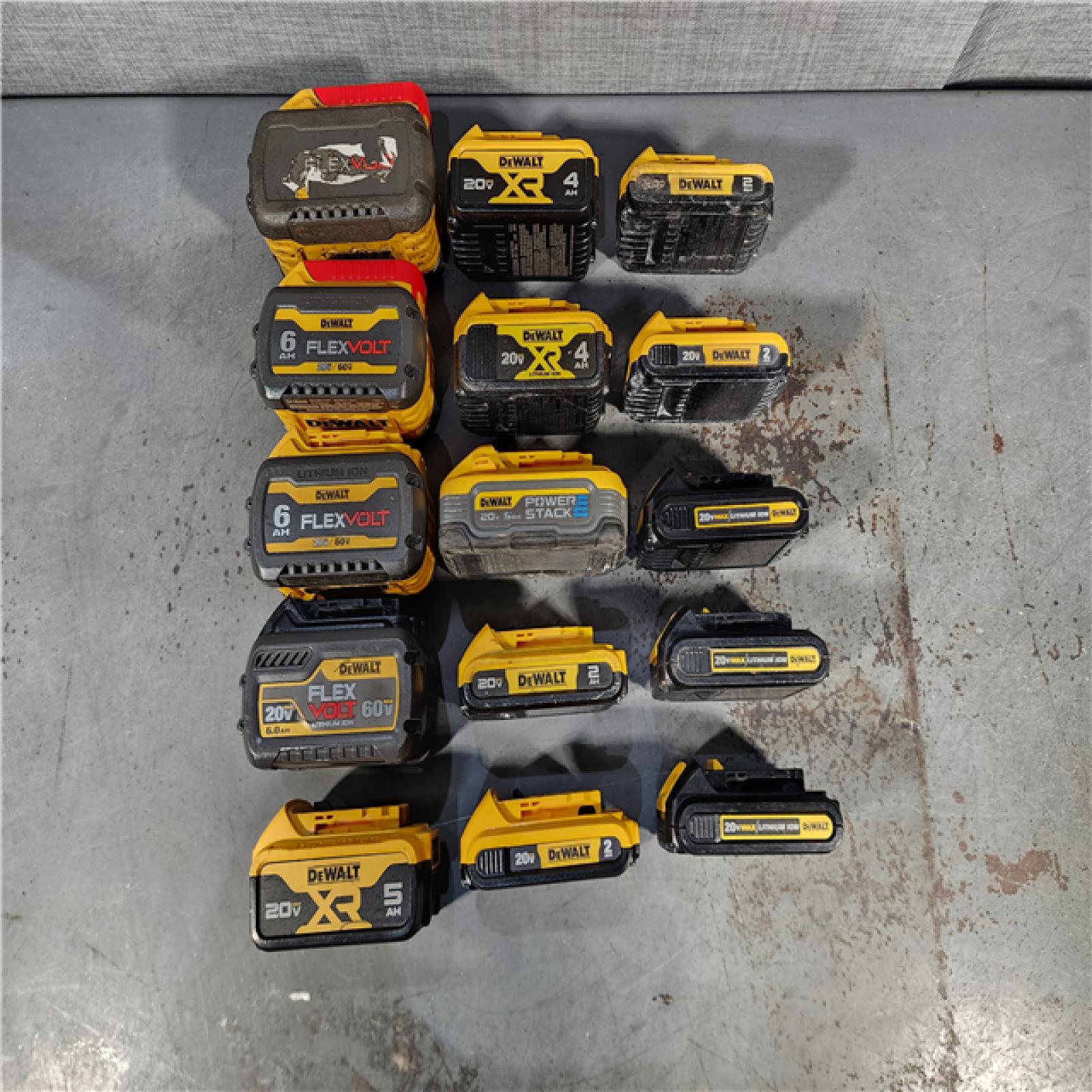 HOUSTON LOCATION - AS-IS DEWALT BATTERY PACK QTY - 15