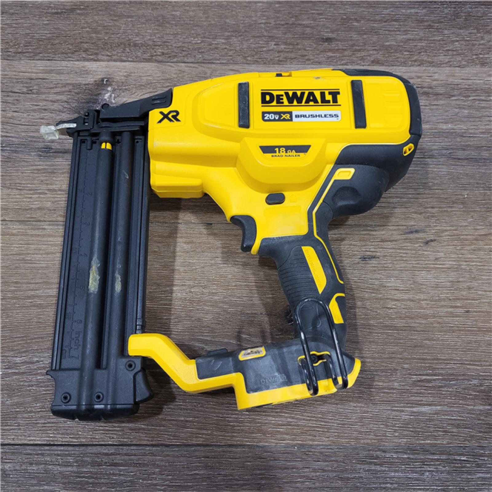 AS-IS DeWalt 20V MAX XR Lithium-Ion Electric Cordless 18-Gauge Brad Nailer (Tool Only)