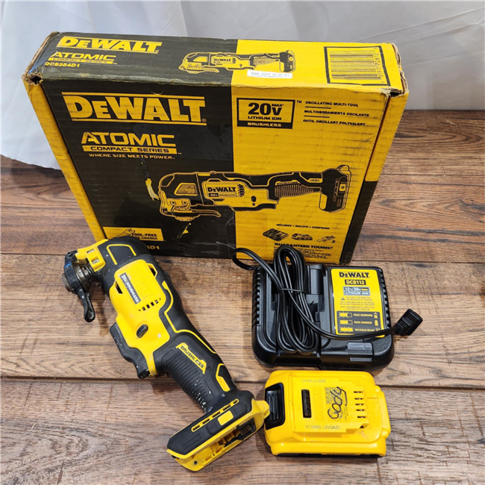 AS-IS DEWALT 20-Volt MAX Lithium-Ion Cordless Brushless Oscillating Tool Kit