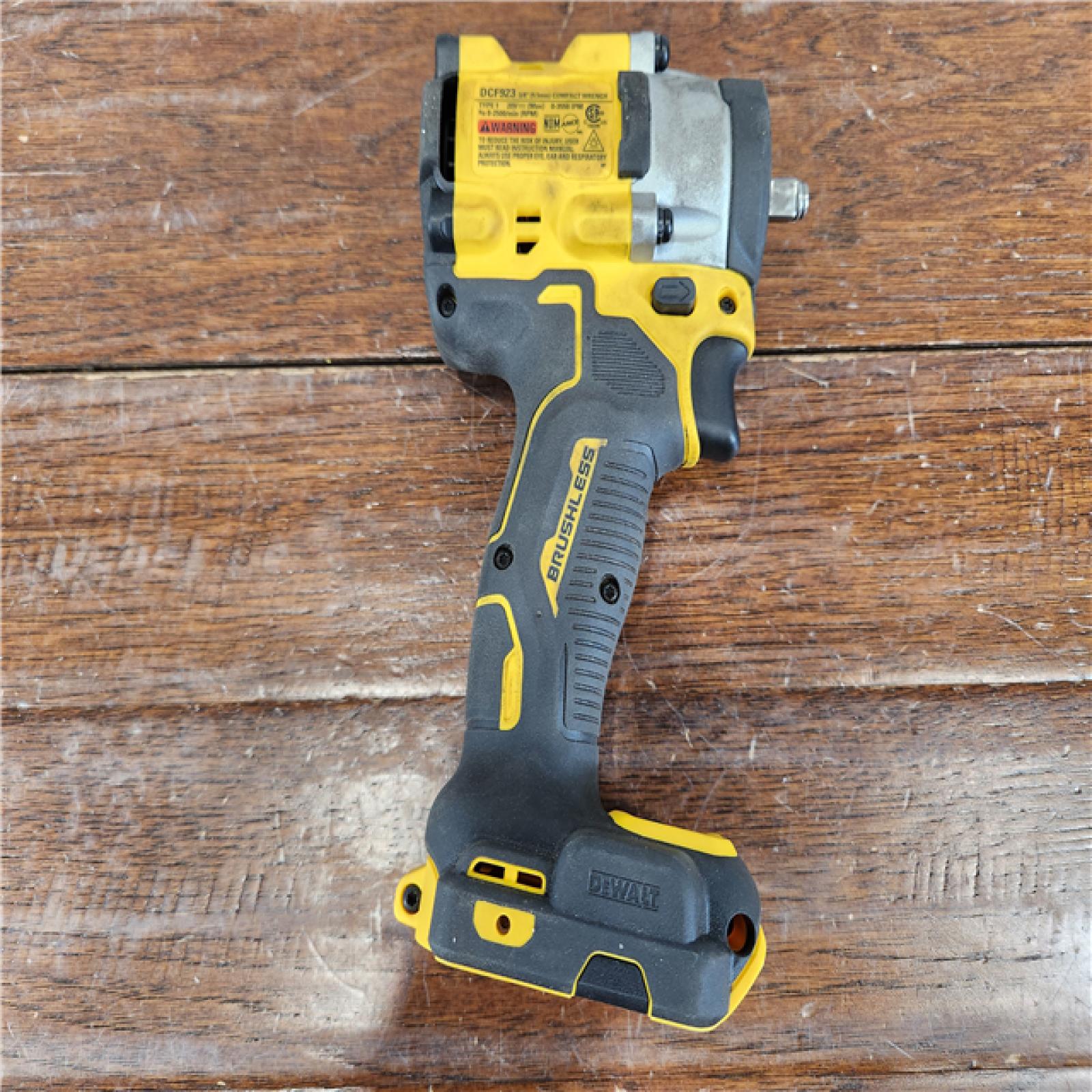 AS-IS DeWalt 20V MAX ATOMIC Cordless Brushless 3/8 in. Compact Impact Wrench (Tool Only)