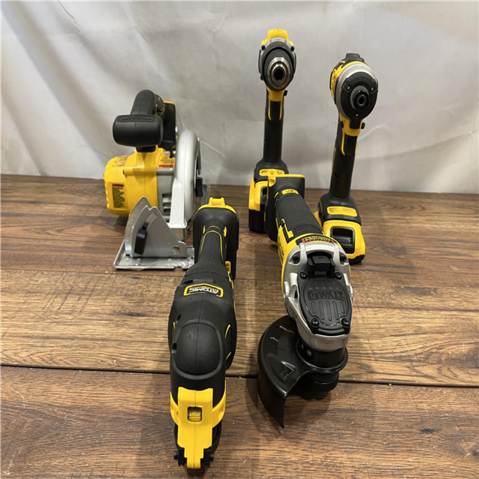 AS IS Dewalt 20-Volt MAX ToughSystem Lithium-Ion 6-Tool Cordless Combo Kit