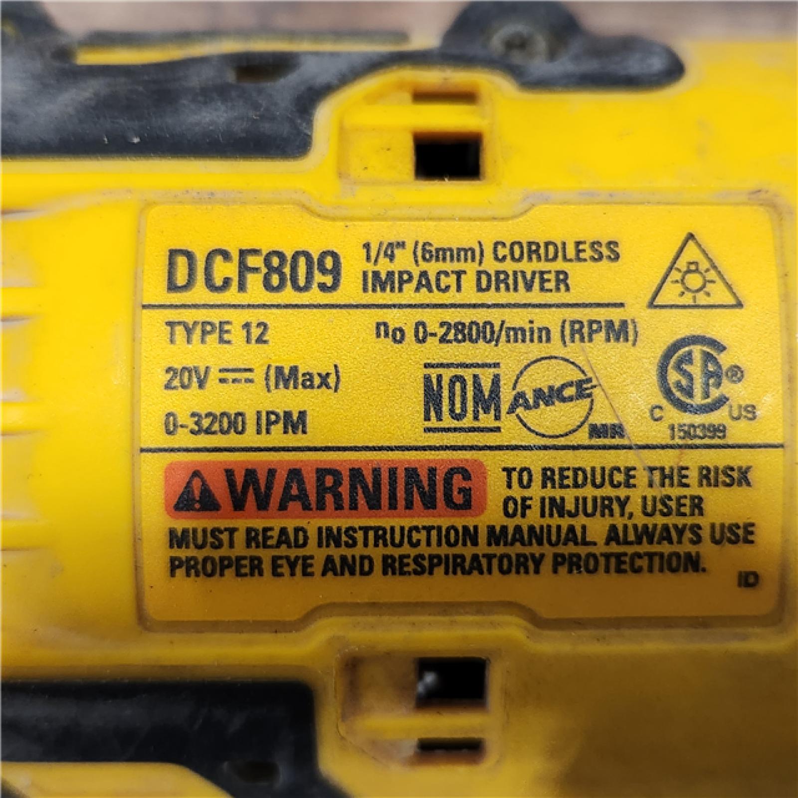 AS-IS DEWALT ATOMIC 20V MAX* Brushless Cordless Compact 1/4 in. Impact Driver Kit