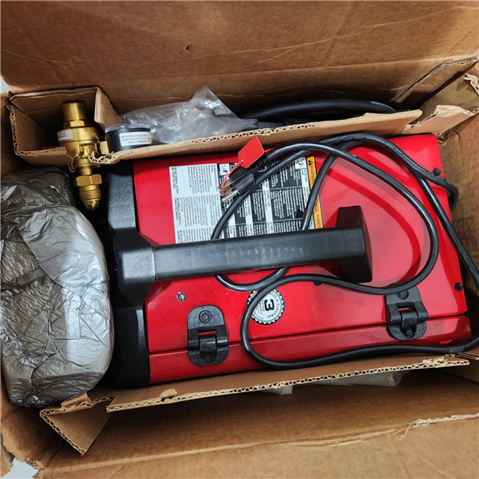 Dallas Location - As-Is Lincoln Electric Weld Pak 140 HD Wire-Feed Welder